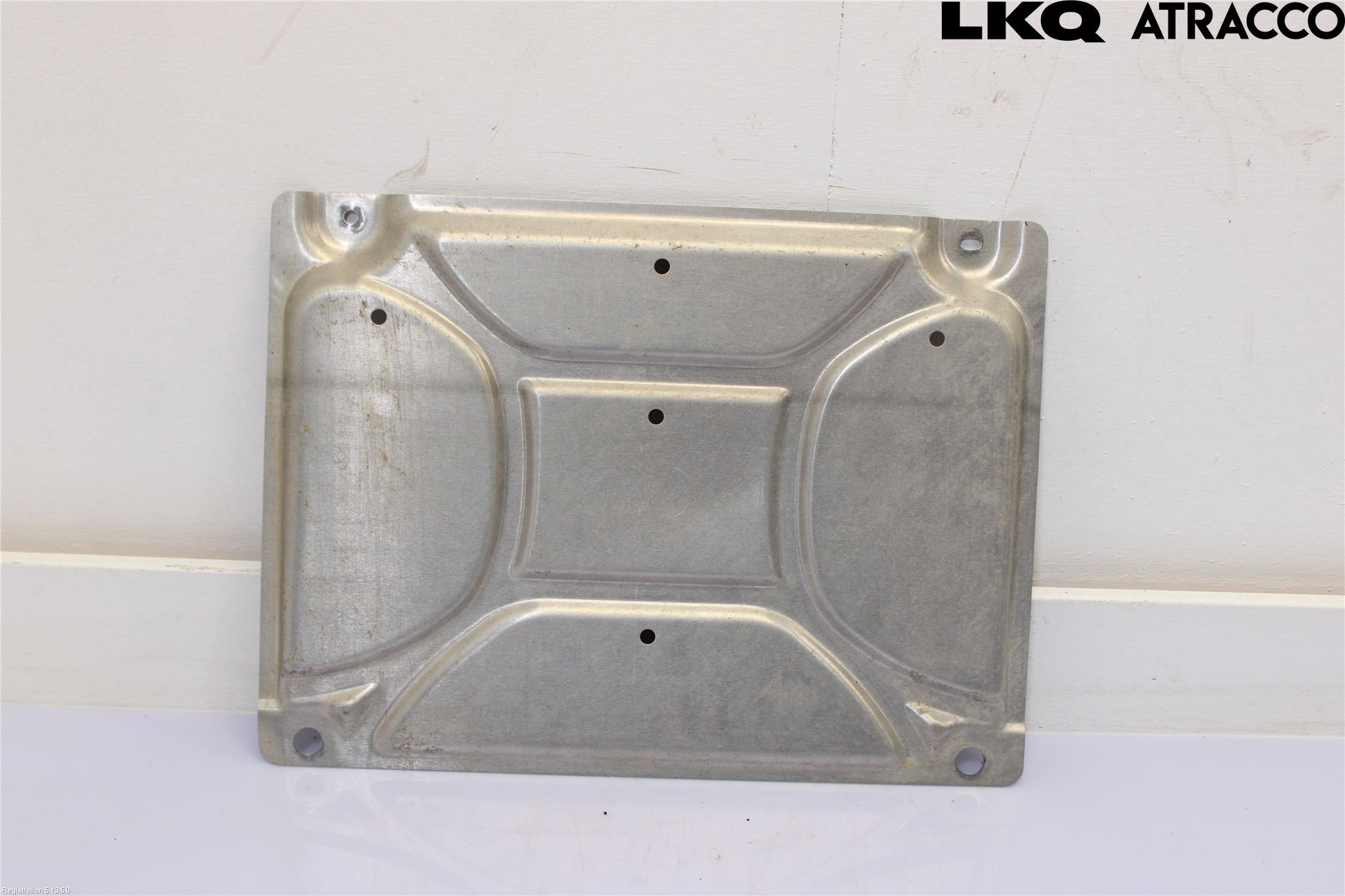 Toyota YARIS XP21 20- Bunnplate U Motor-Gear-Dørk