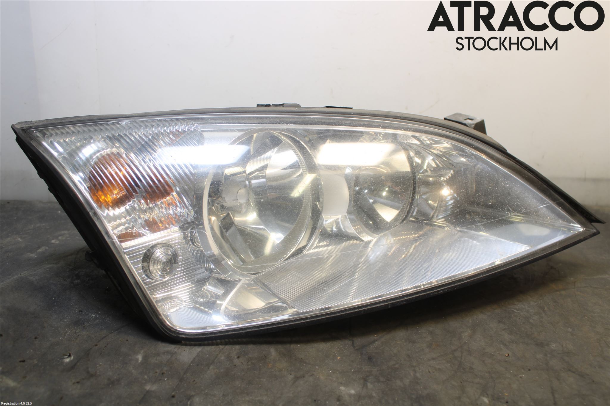 Ford MONDEO     01-06 Frontlykt Høyre