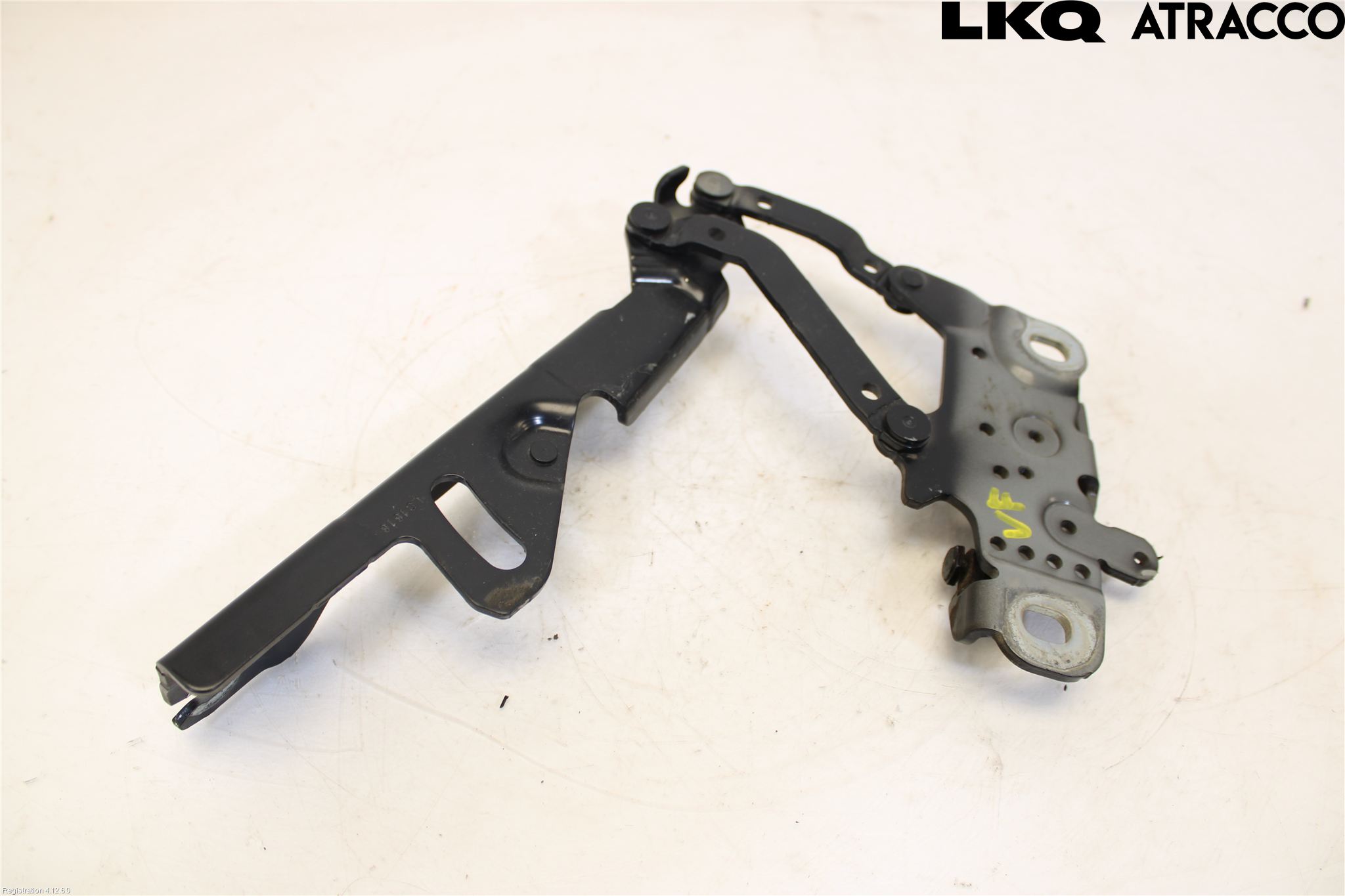 BMW 3 F30/F31/F80 12-19 Panser Hengsel - Hengsler