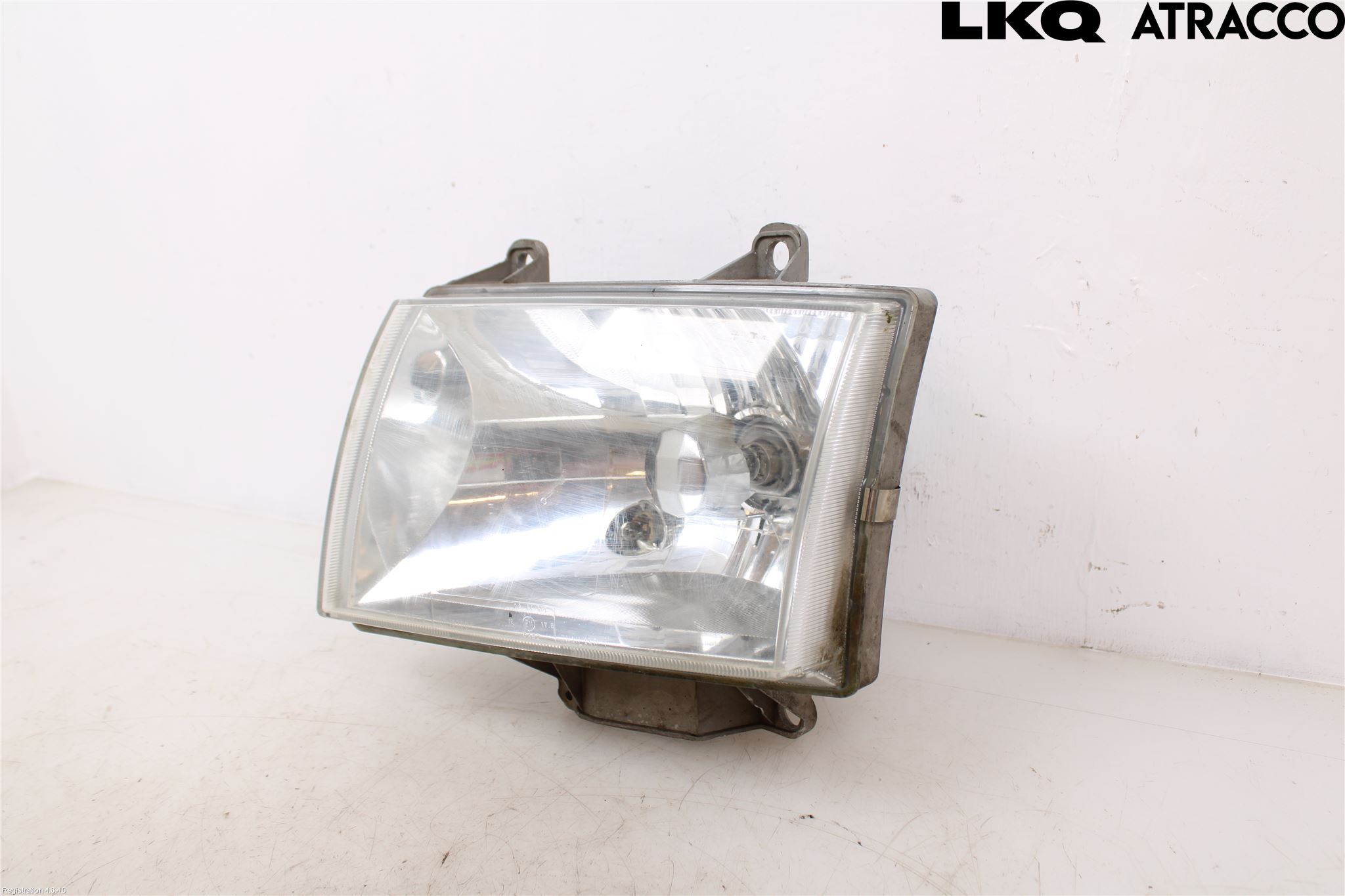 Mazda B2500 Frontlykt Venstre