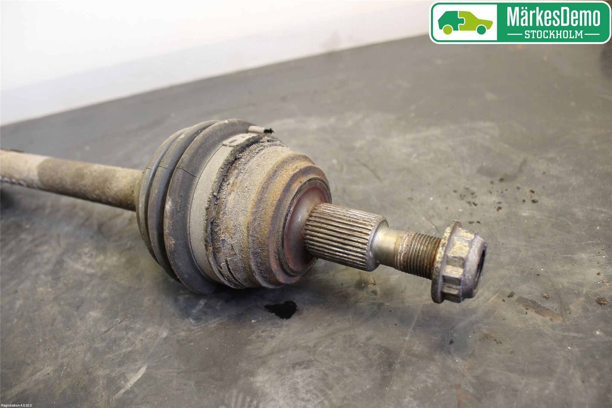 Audi A3/S3     96-03 Drivaksel Foran Kompl Venstre