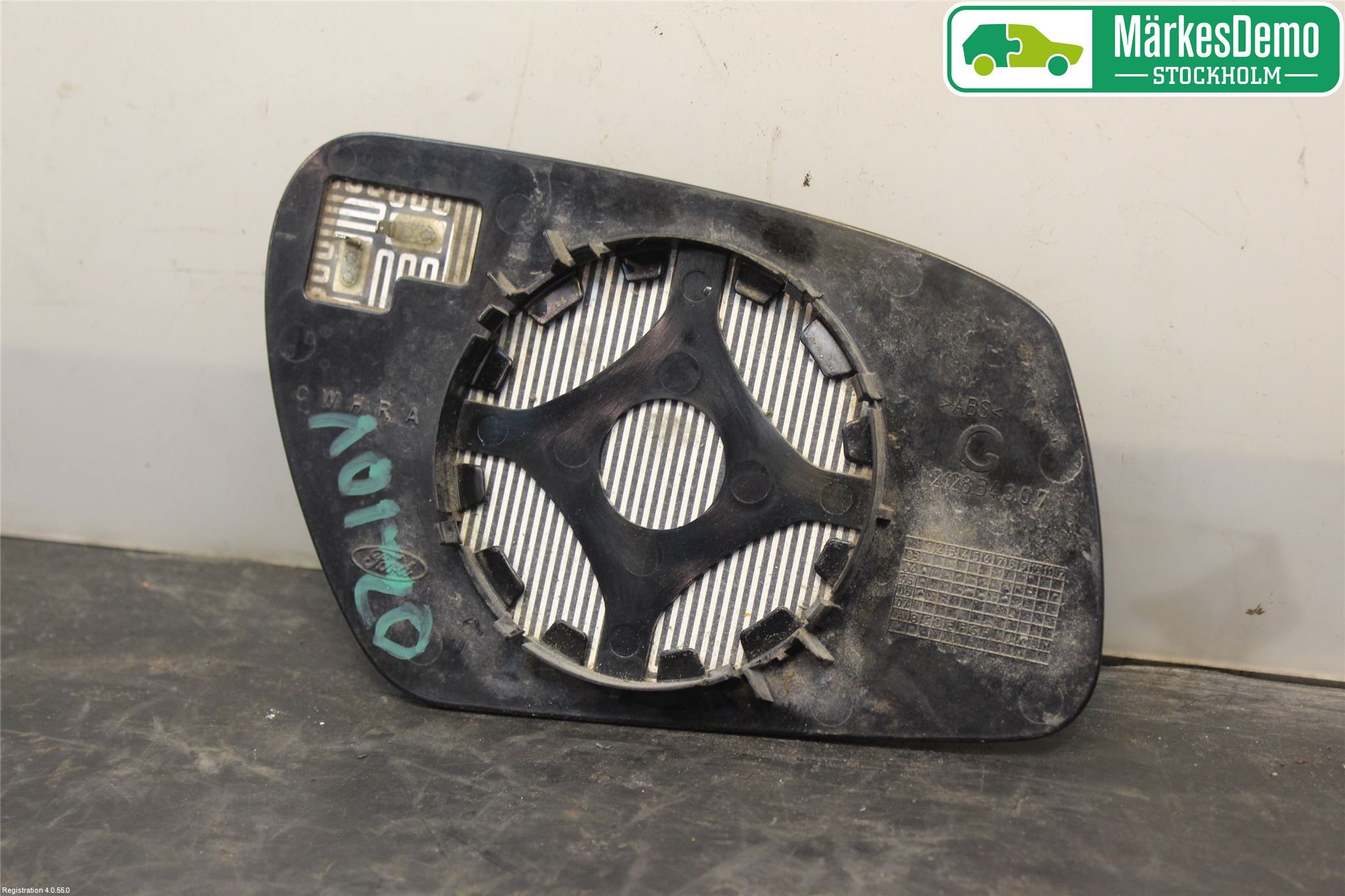 Ford FOCUS     04-07 Speil Glass V