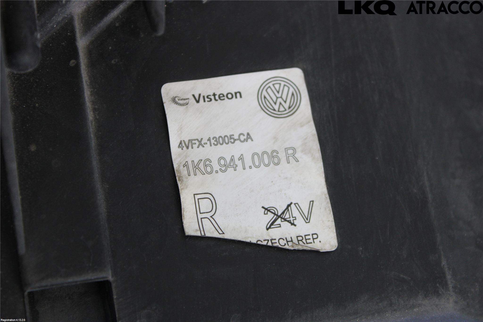 Volkswagen VW GOLF V 04-09 Frontlykt Høyre