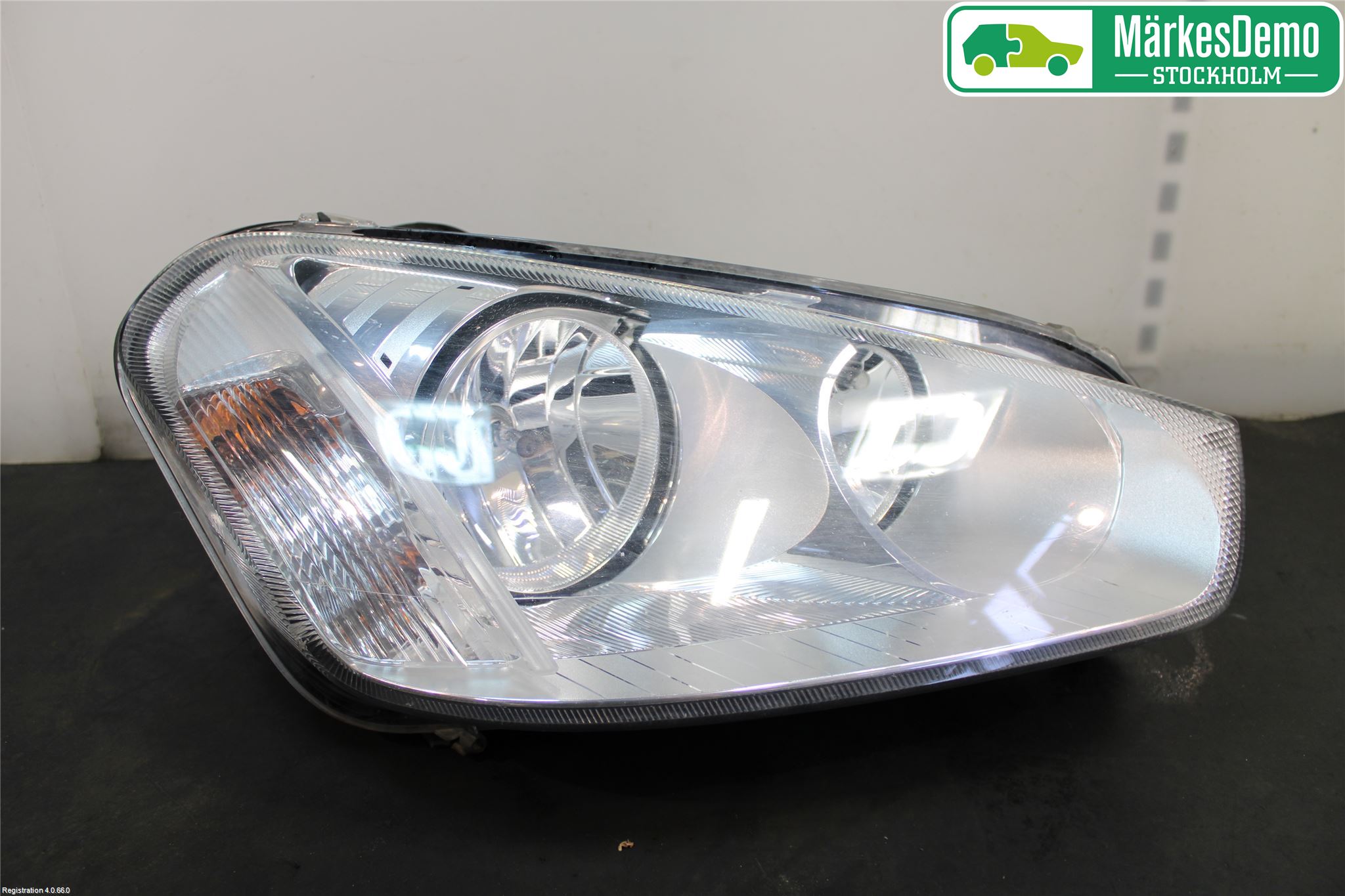 Ford FOCUS C-MAX I 07-10 Frontlykt Høyre
