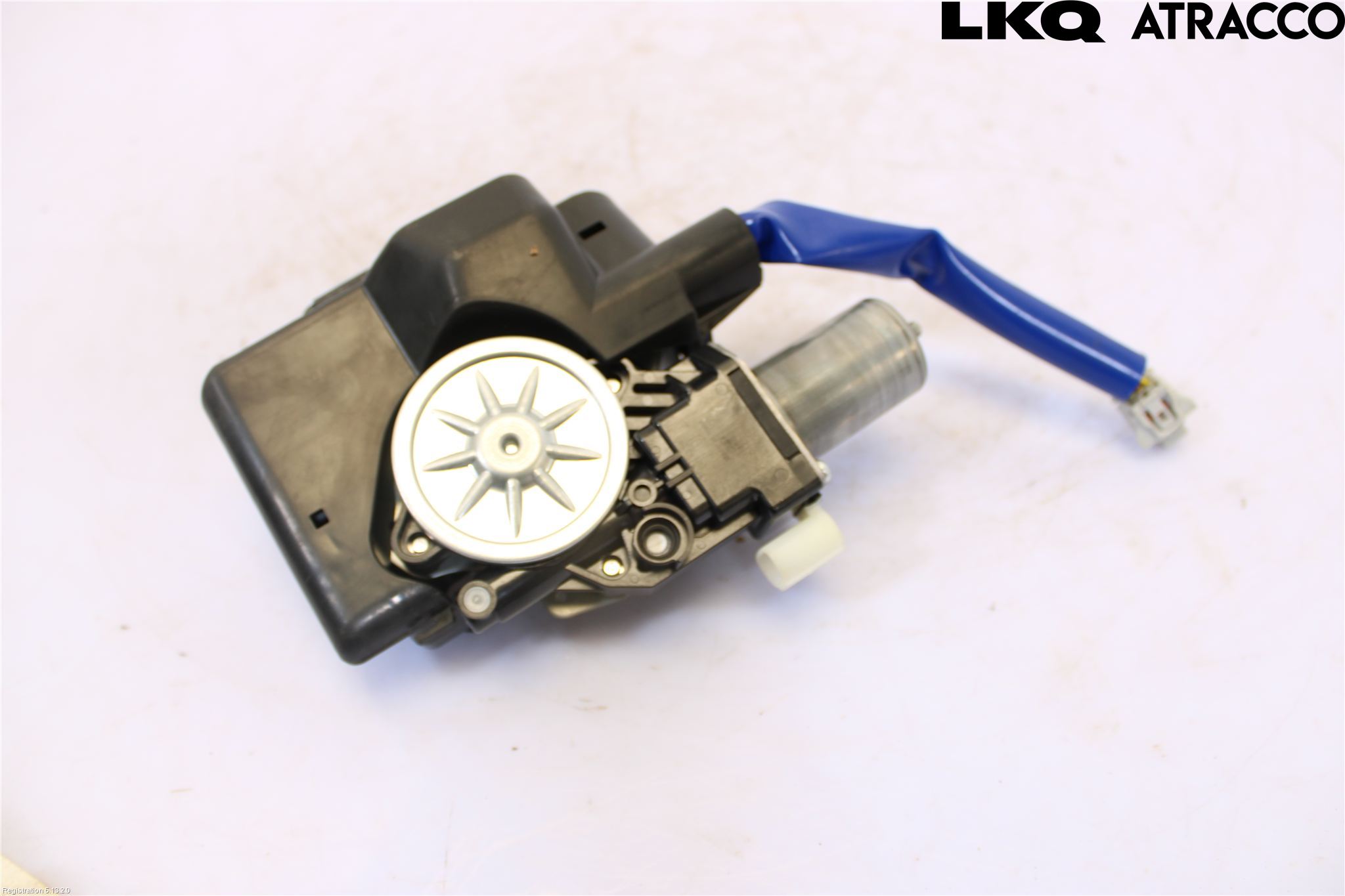 Toyota COROLLA CROSS XG10 22- Bakluke-Lokk Låsekasse