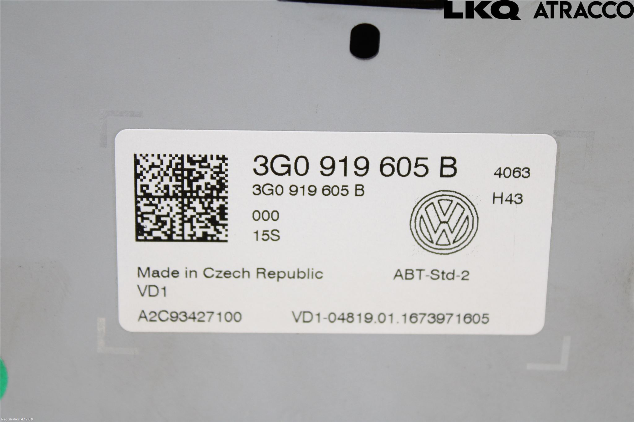 Volkswagen VW GOLF SPORTSVAN 15-20 Stereo Radio Med Cd