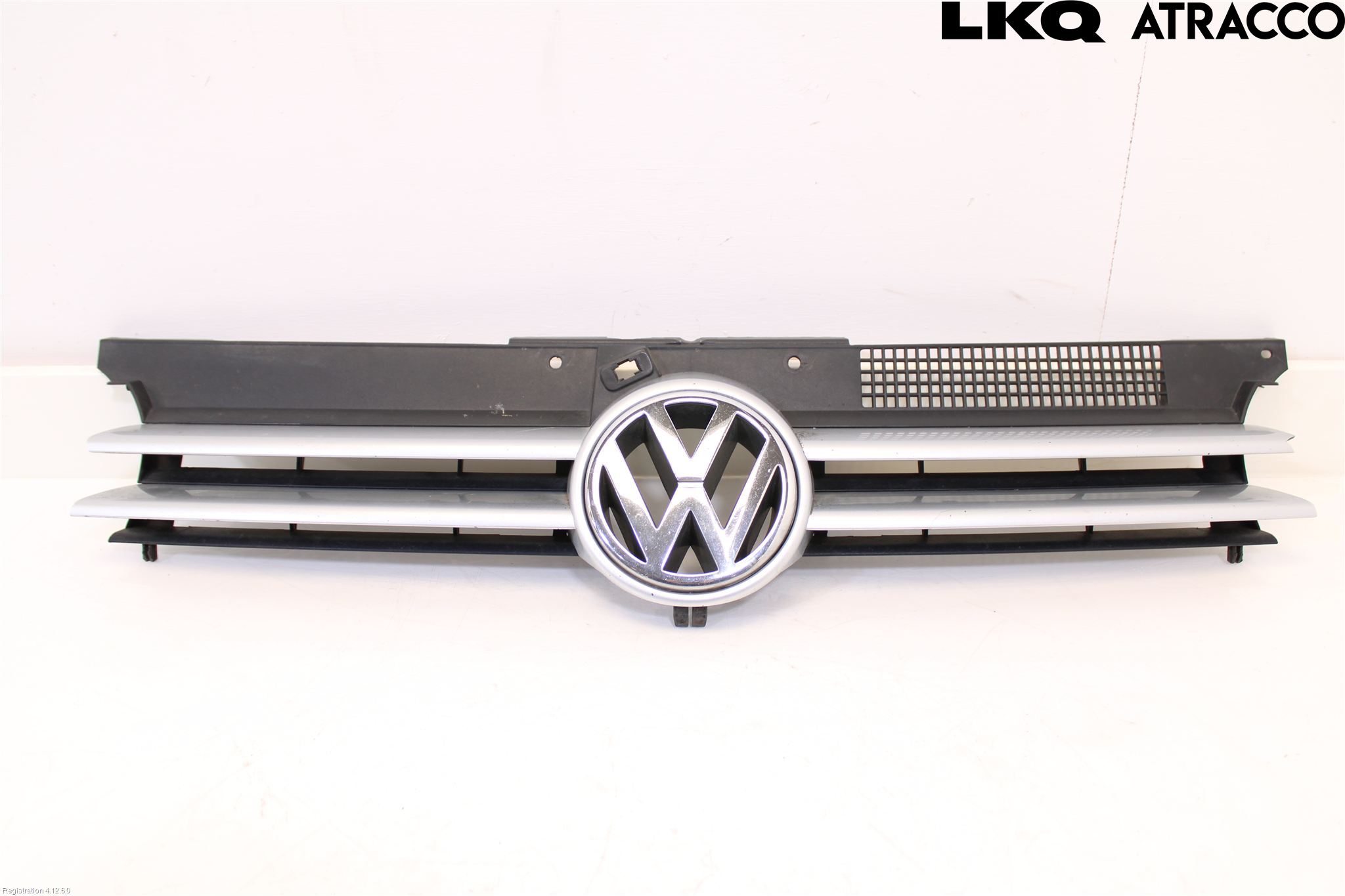 Volkswagen VW GOLF IV 98-06 Grill Komplett