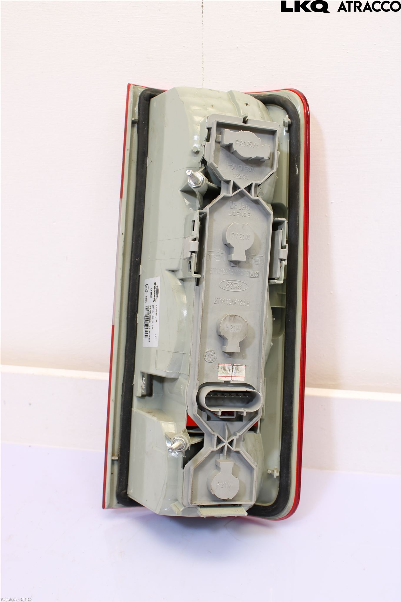 Ford TRANSIT CONNECT 03-08 Baklykt Venstre