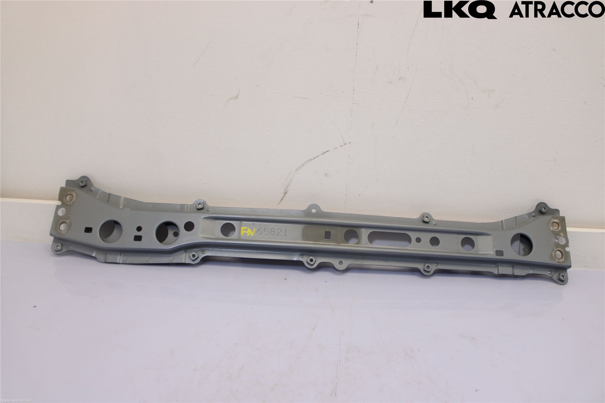 Toyota YARIS XP21 20- Radiator Feste - Ramme - Bjelk