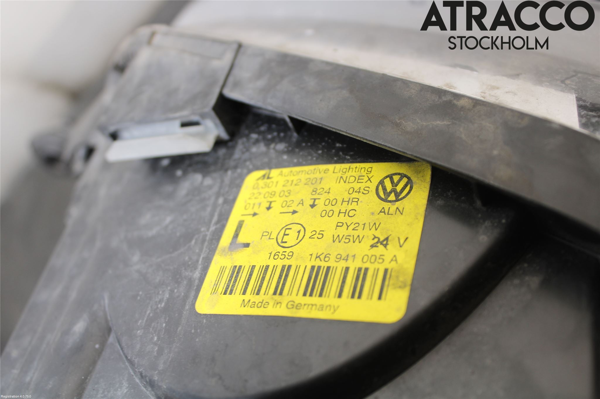 Volkswagen VW GOLF V 04-09 Frontlykt Venstre