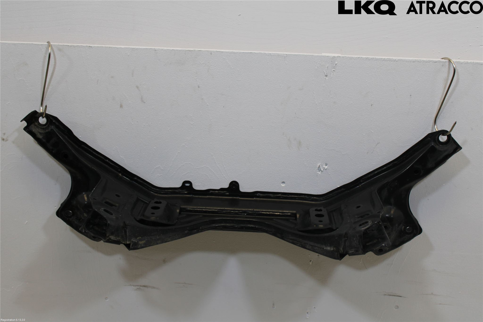 Toyota YARIS CROSS XP21 21- Bakaksel Feste Travers-Ramme