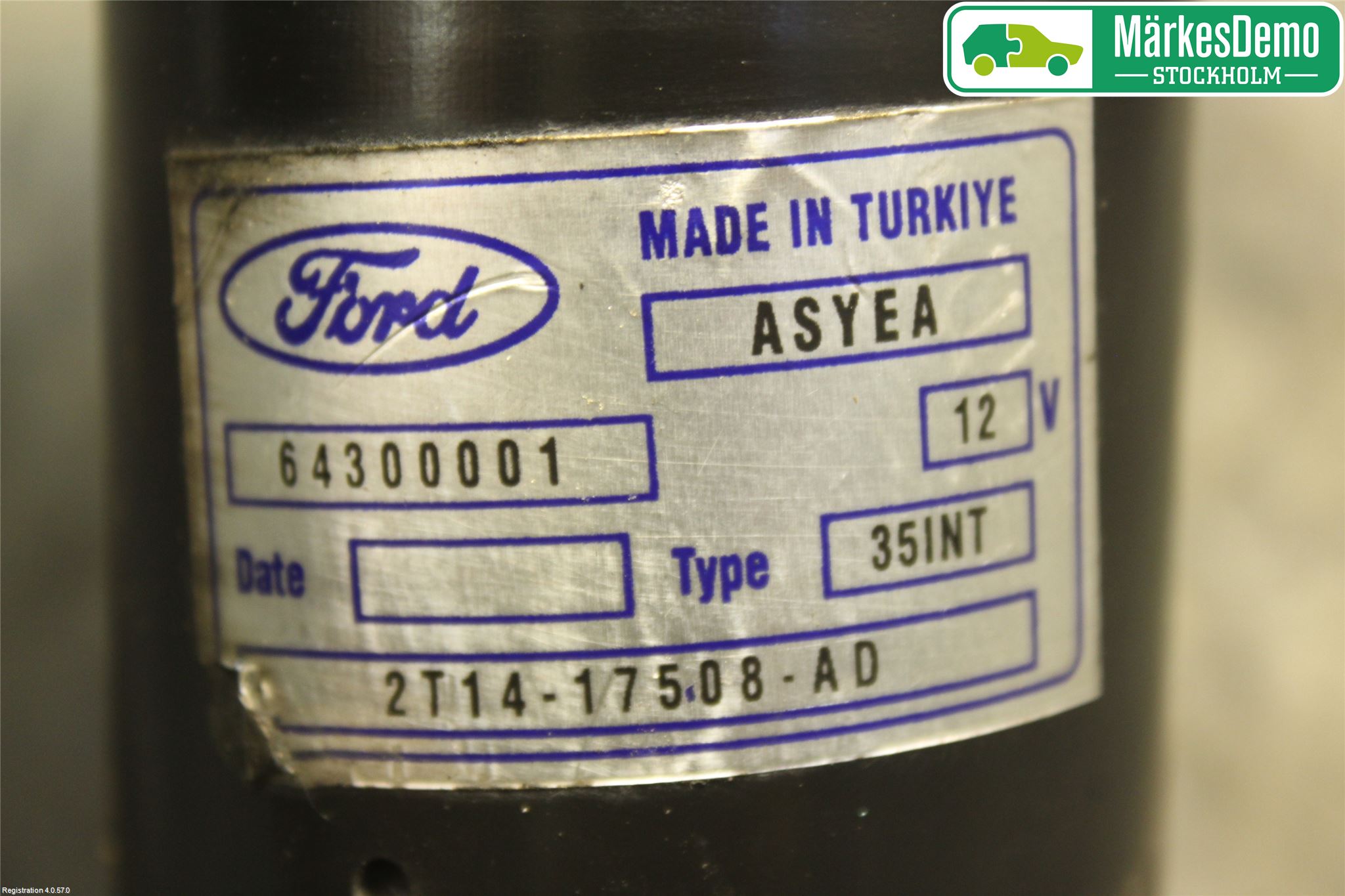 Ford TRANSIT CONNECT 03-08 Viskermotor Frontrute