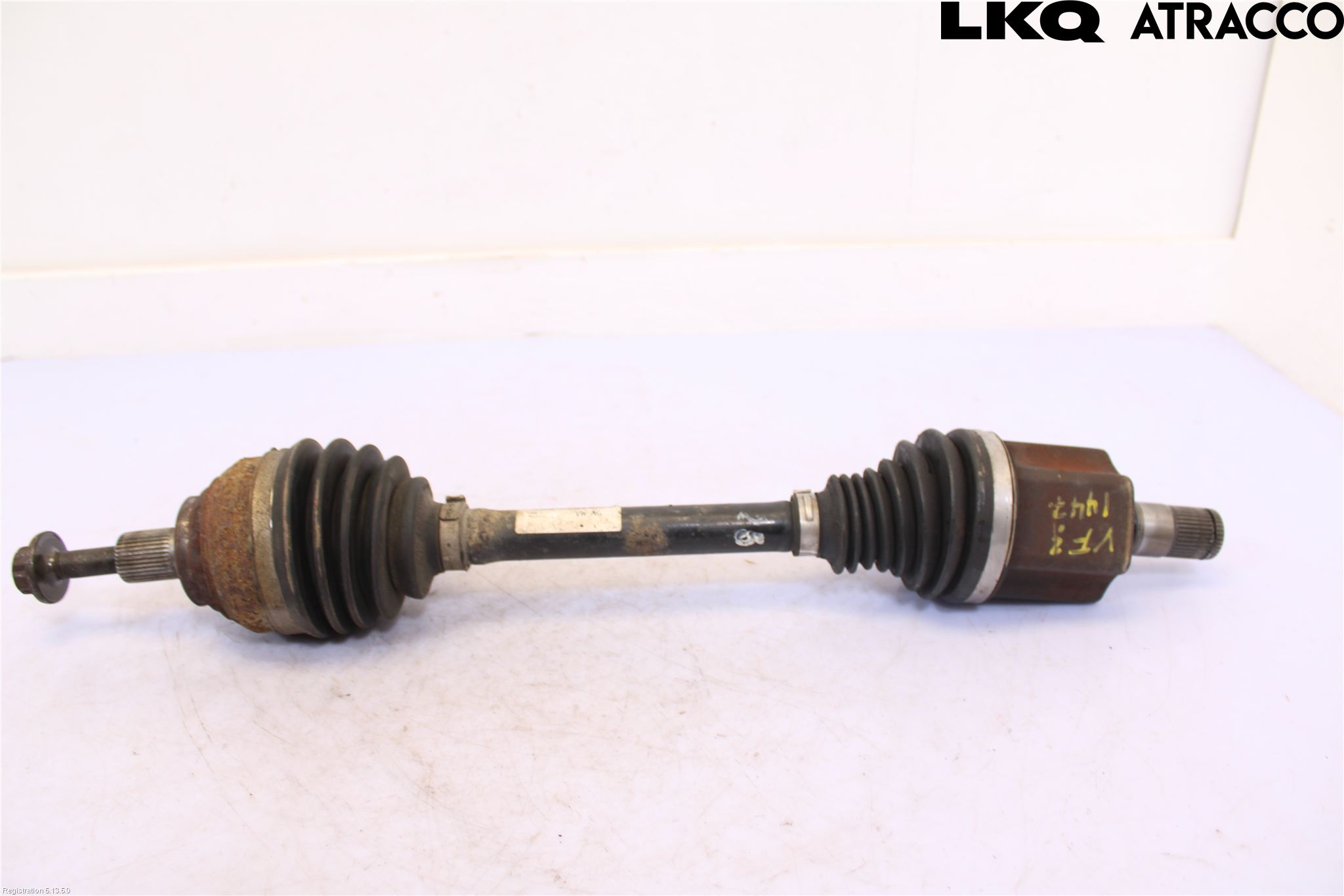 Volkswagen VW TIGUAN 16-24 Drivaksel Foran Kompl Venstre