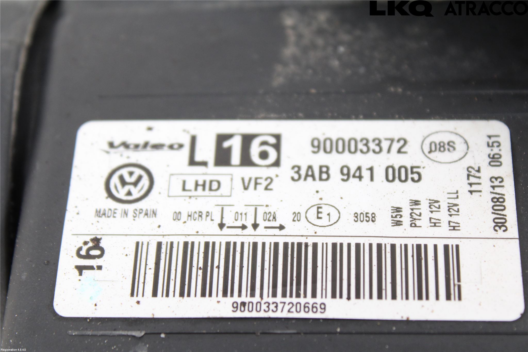 Volkswagen VW PASSAT 11-14 Frontlykt Venstre