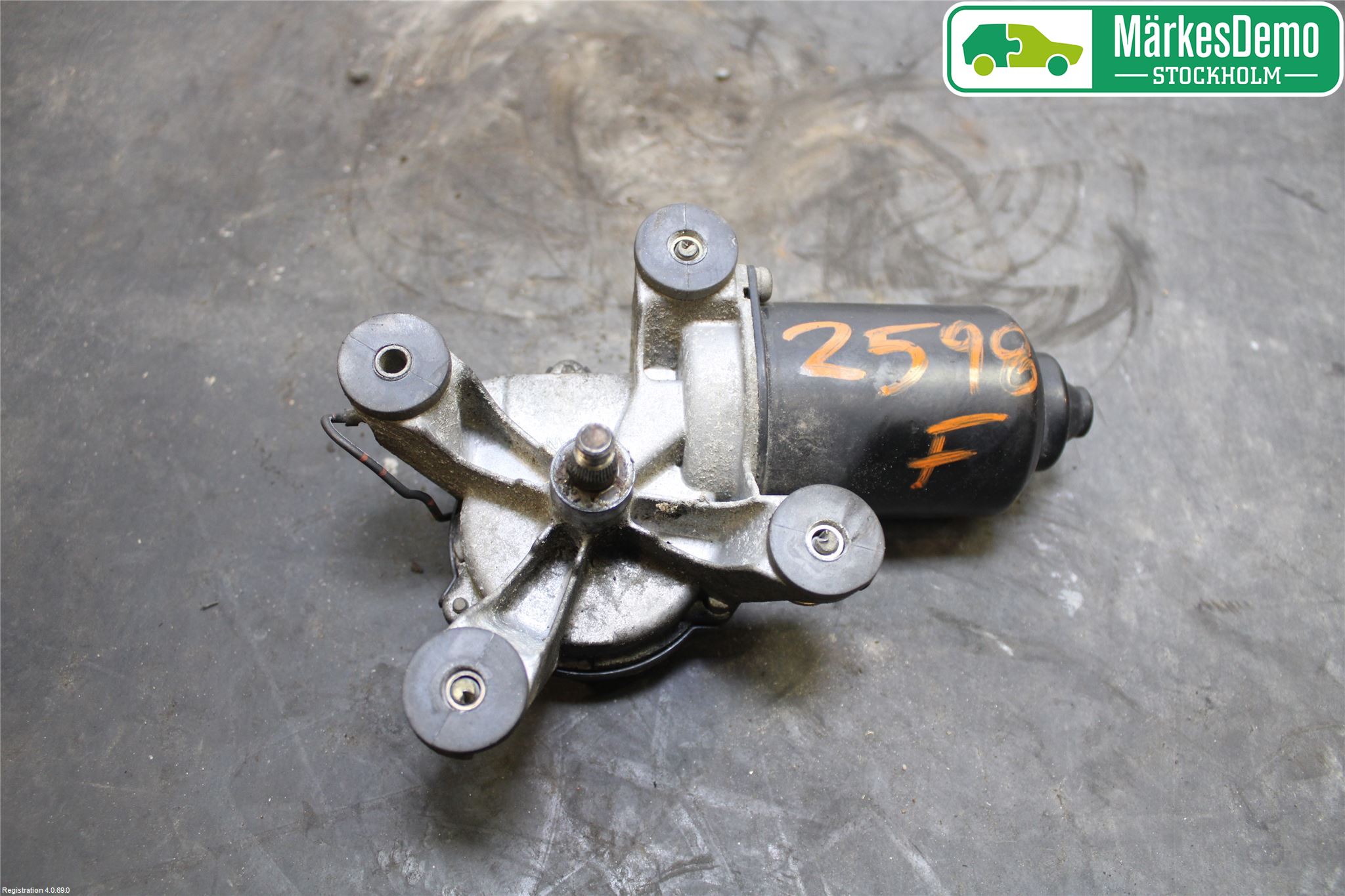 Mitsubishi PAJERO  99-06 Viskermotor Frontrute