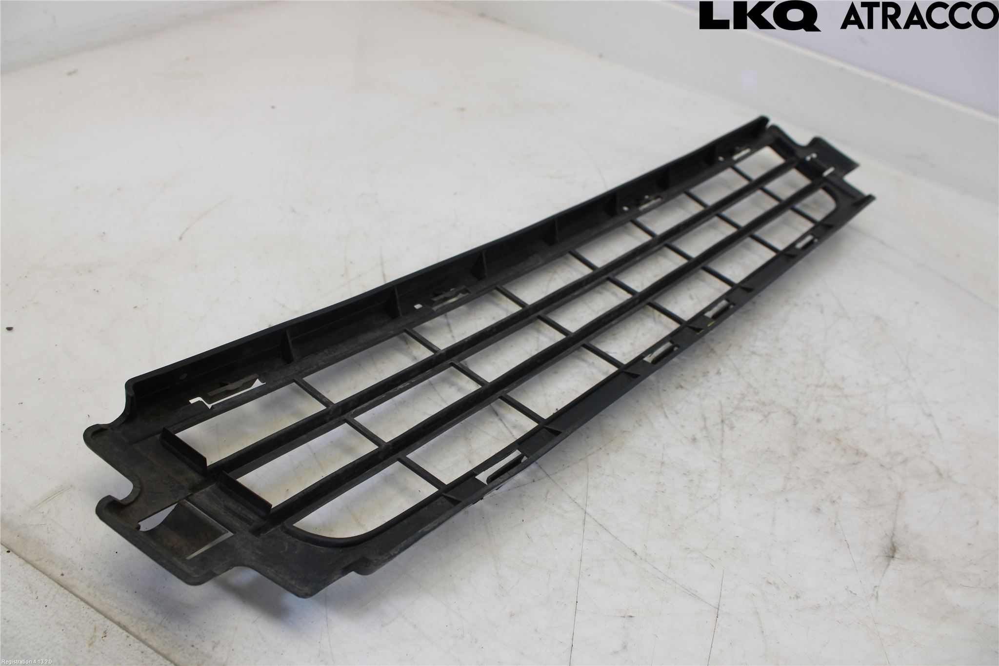 Volvo V50 08-12 Grilldel Midt