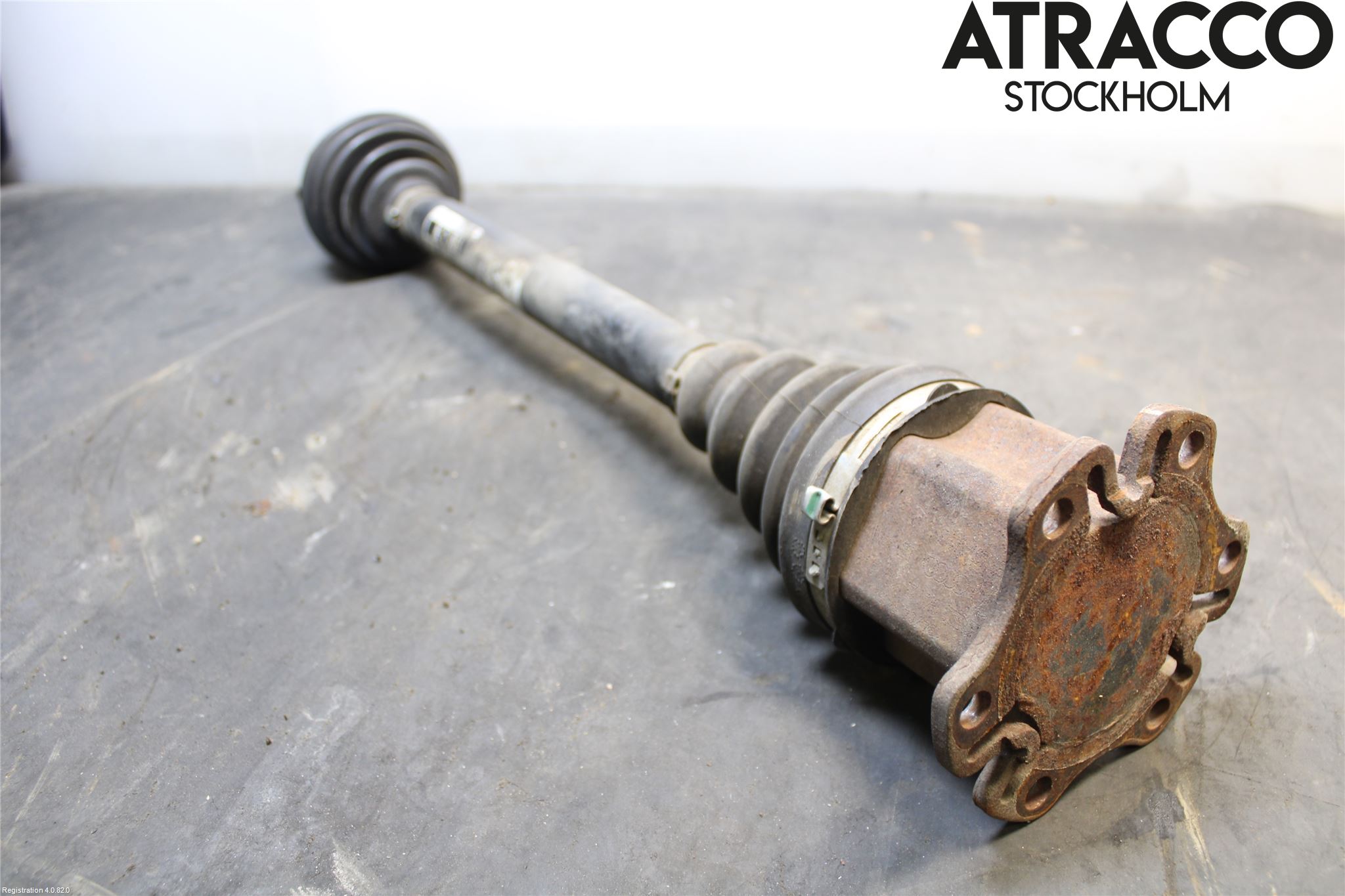 Audi A4/S4 01-05 Drivaksel Foran Kompl Venstre