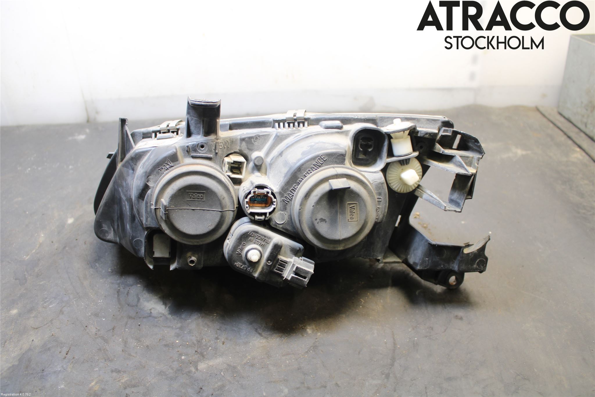 Nissan ALMERA    00-06 Frontlykt Venstre