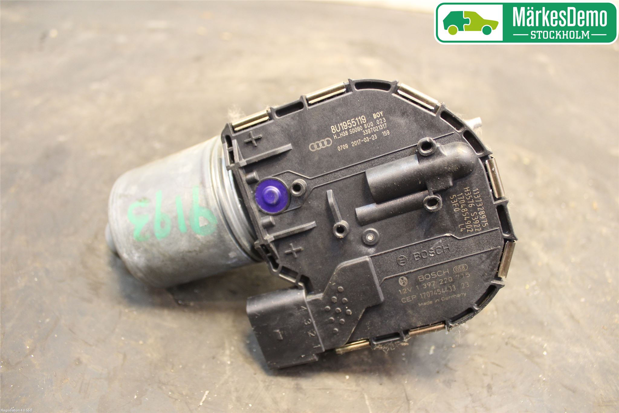 Audi Q3 8U 12-18 Viskermotor Frontrute