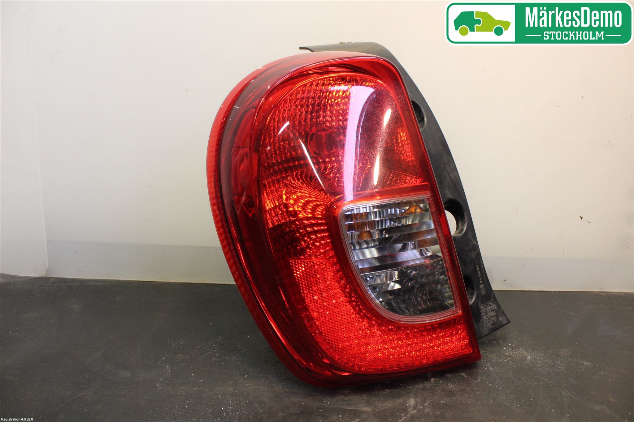 Nissan MICRA 11-16 Baklykt Venstre