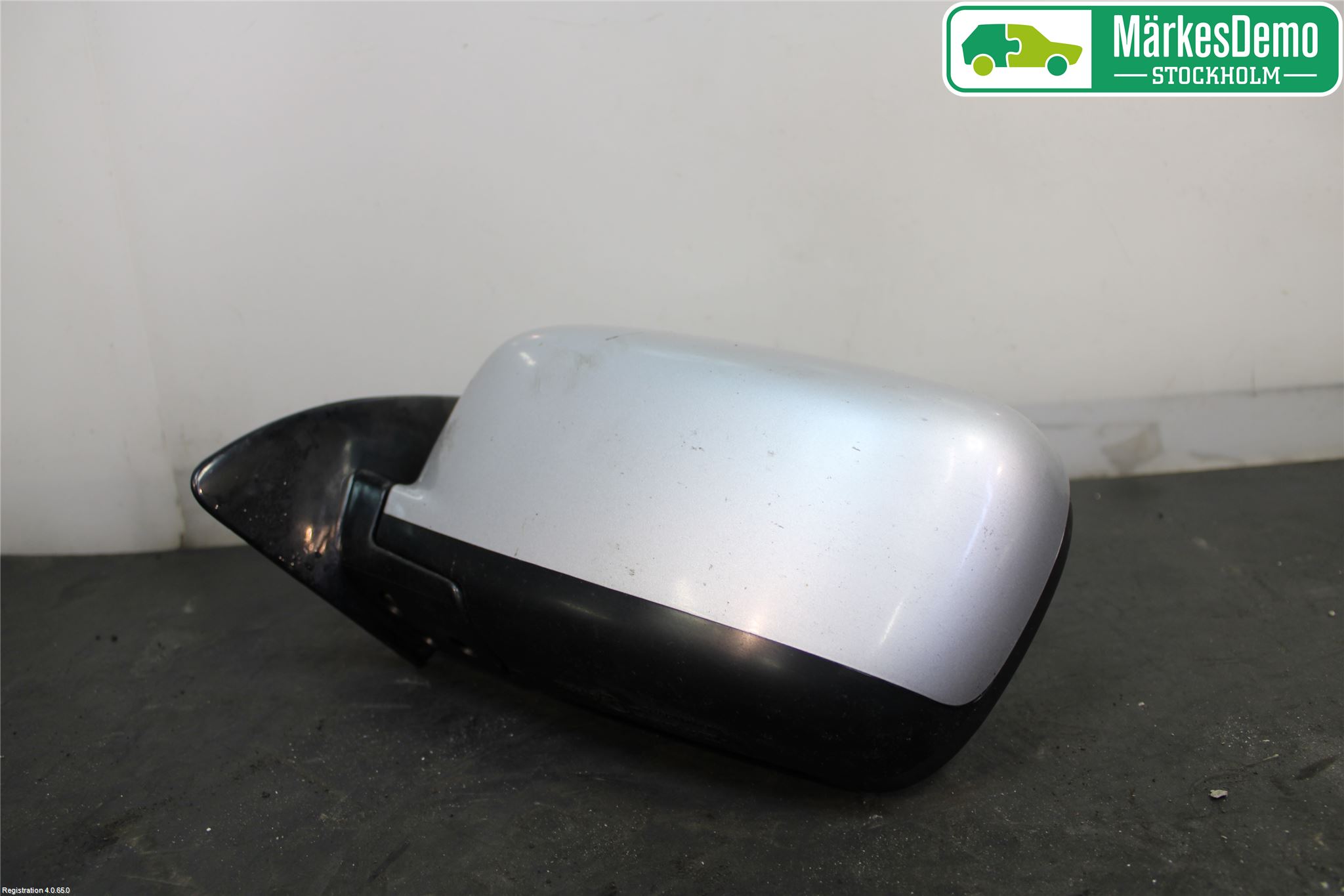 Mitsubishi OUTLANDER 01-07 Speil V M-El Justering