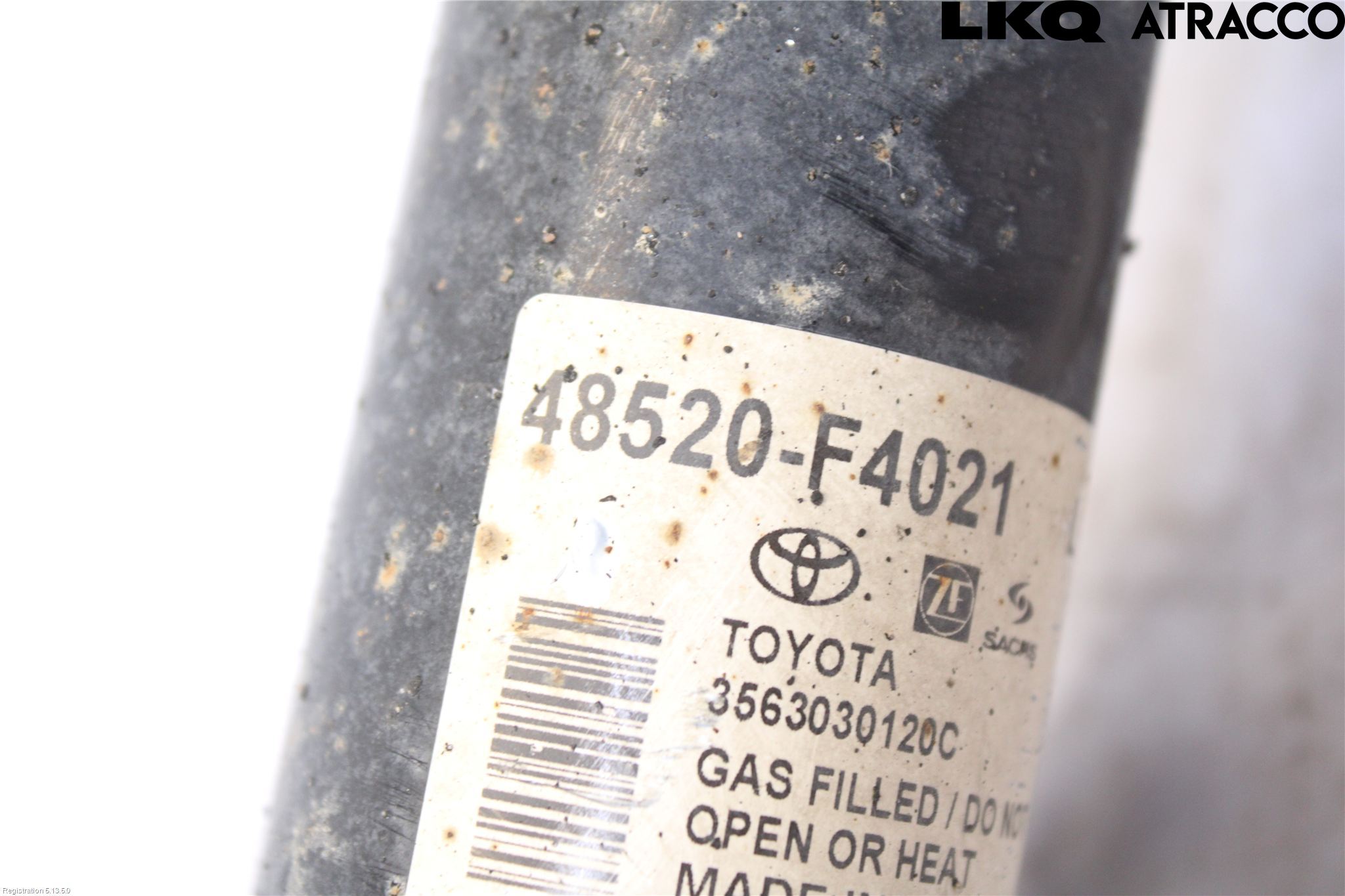 Toyota C-HR 16-23 Fjærbein Foran Venstre