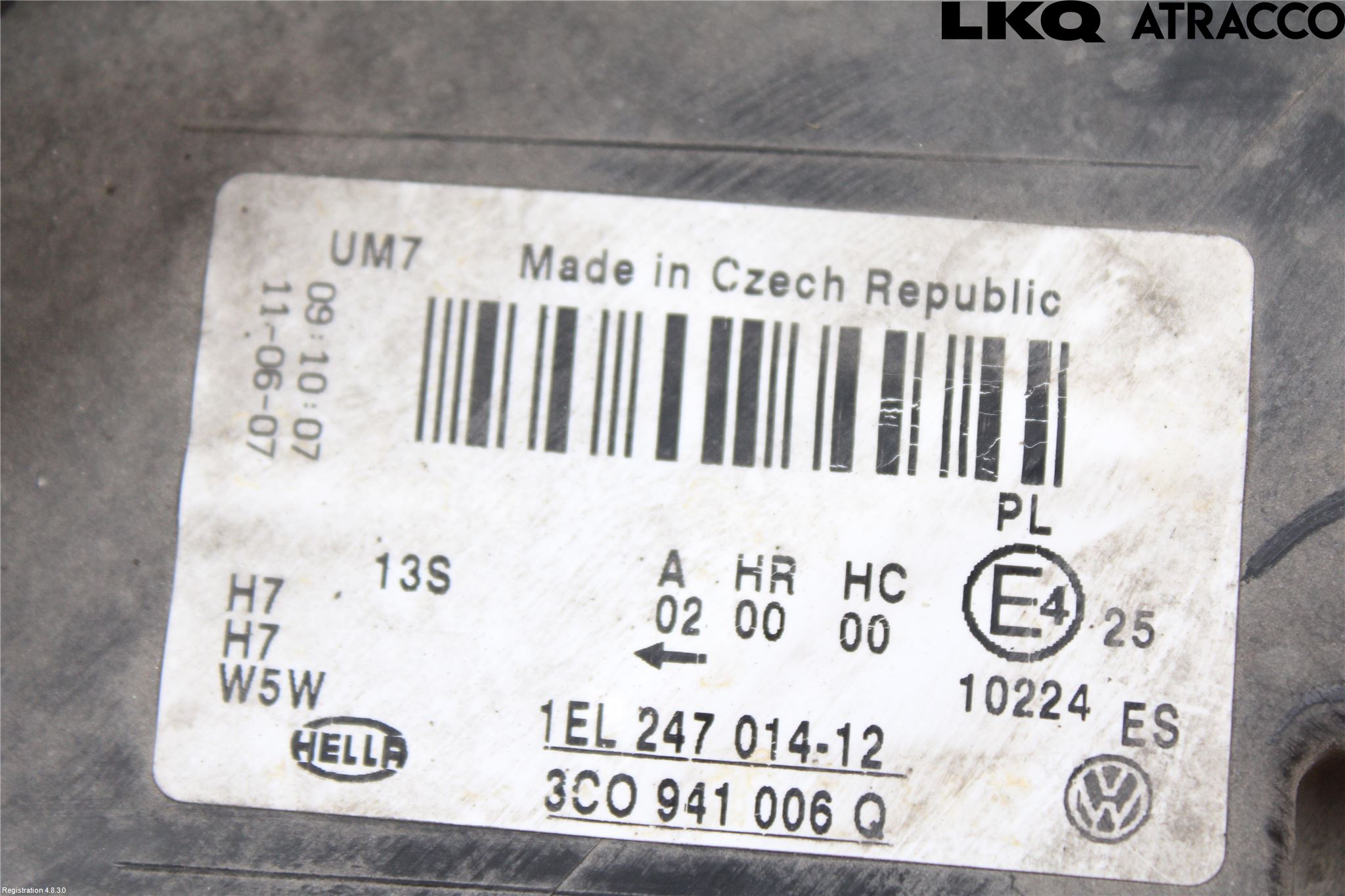 Volkswagen VW PASSAT 05-11 Frontlykt Høyre