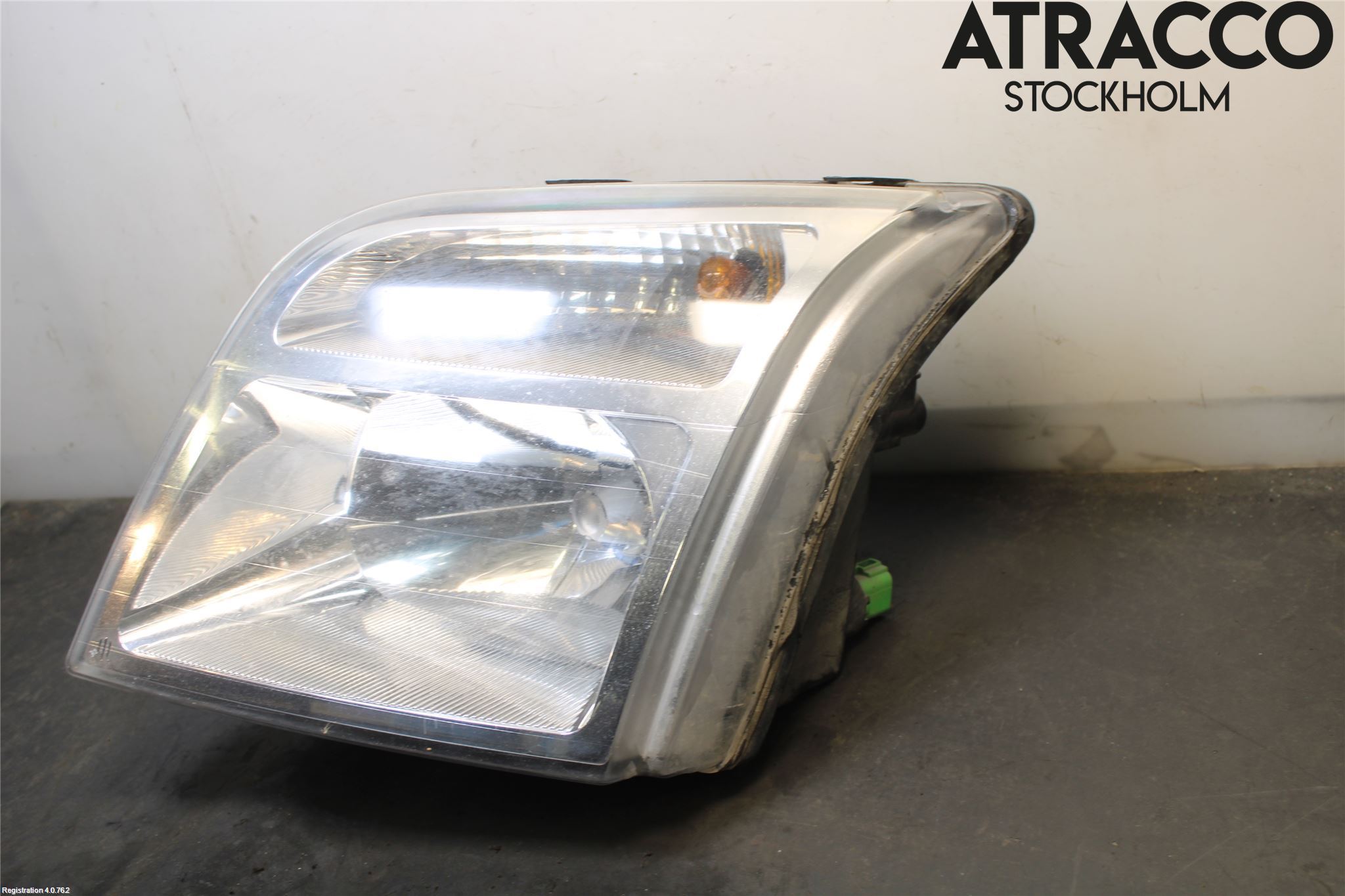 Ford TRANSIT CONNECT 03-08 Frontlykt Venstre