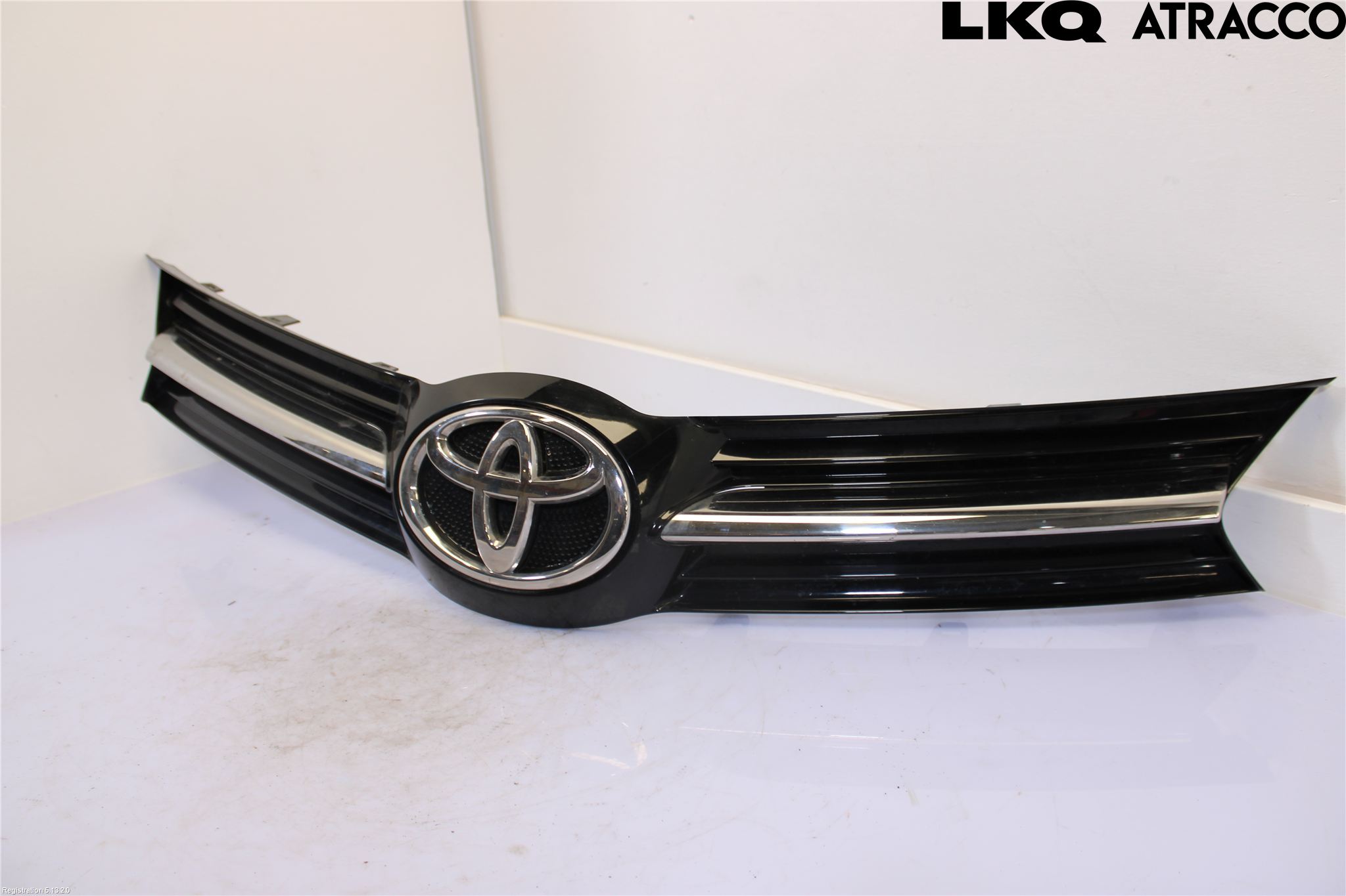 Toyota PROACE II 16- Grill Komplett