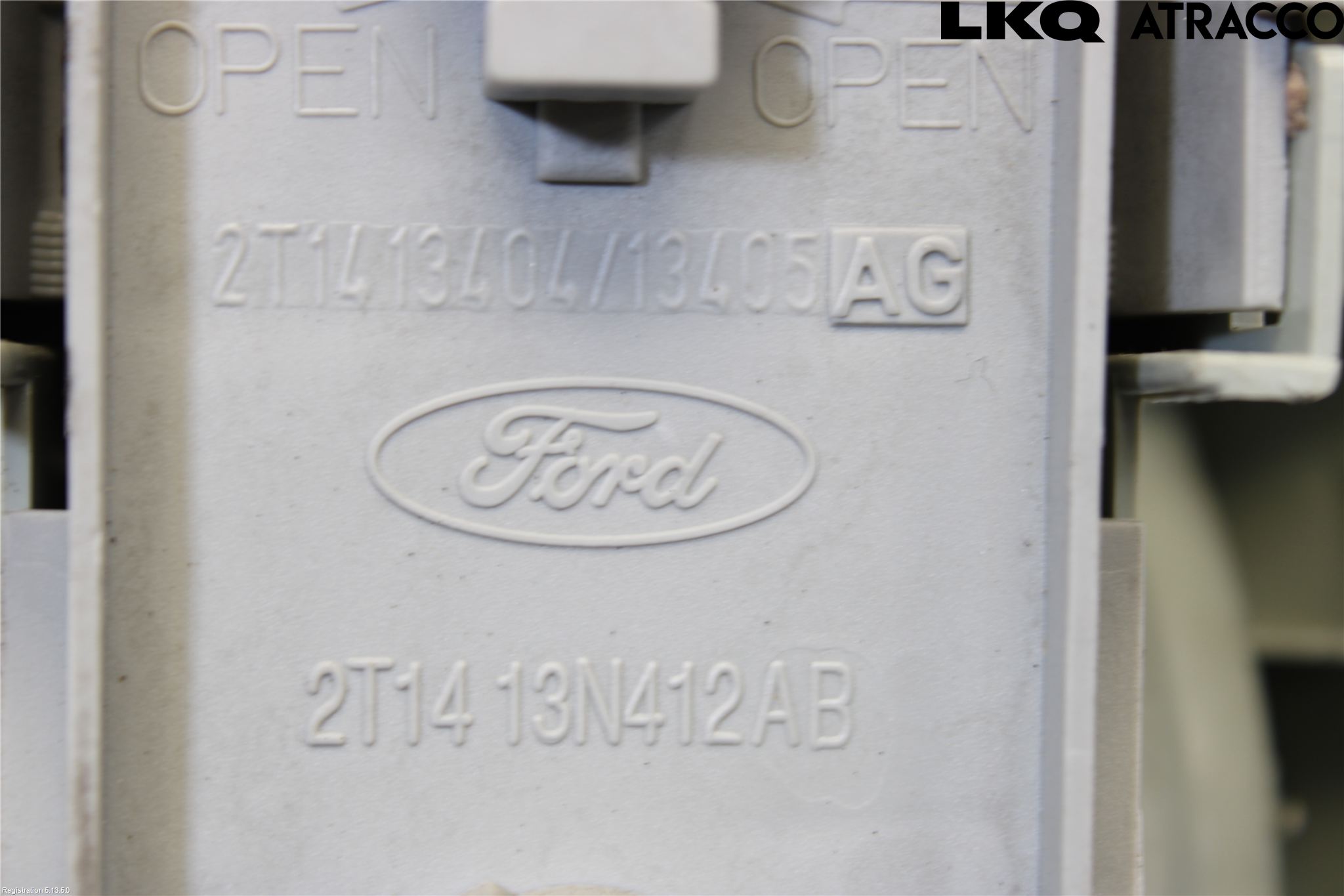 Ford TRANSIT CONNECT 03-08 Baklykt Venstre