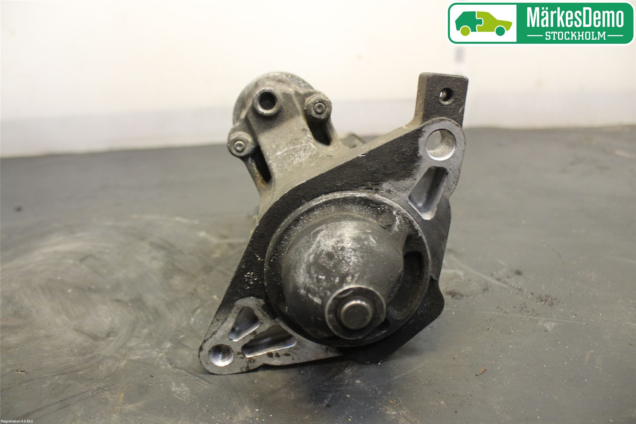 Toyota YARIS XP130 12-14 Startmotor