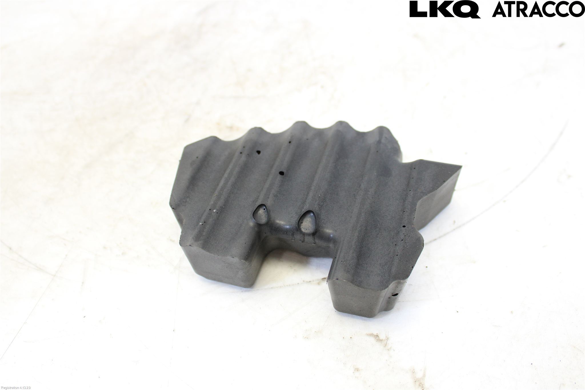 Toyota RAV4 19- Radiator Feste - Ramme - Bjelk