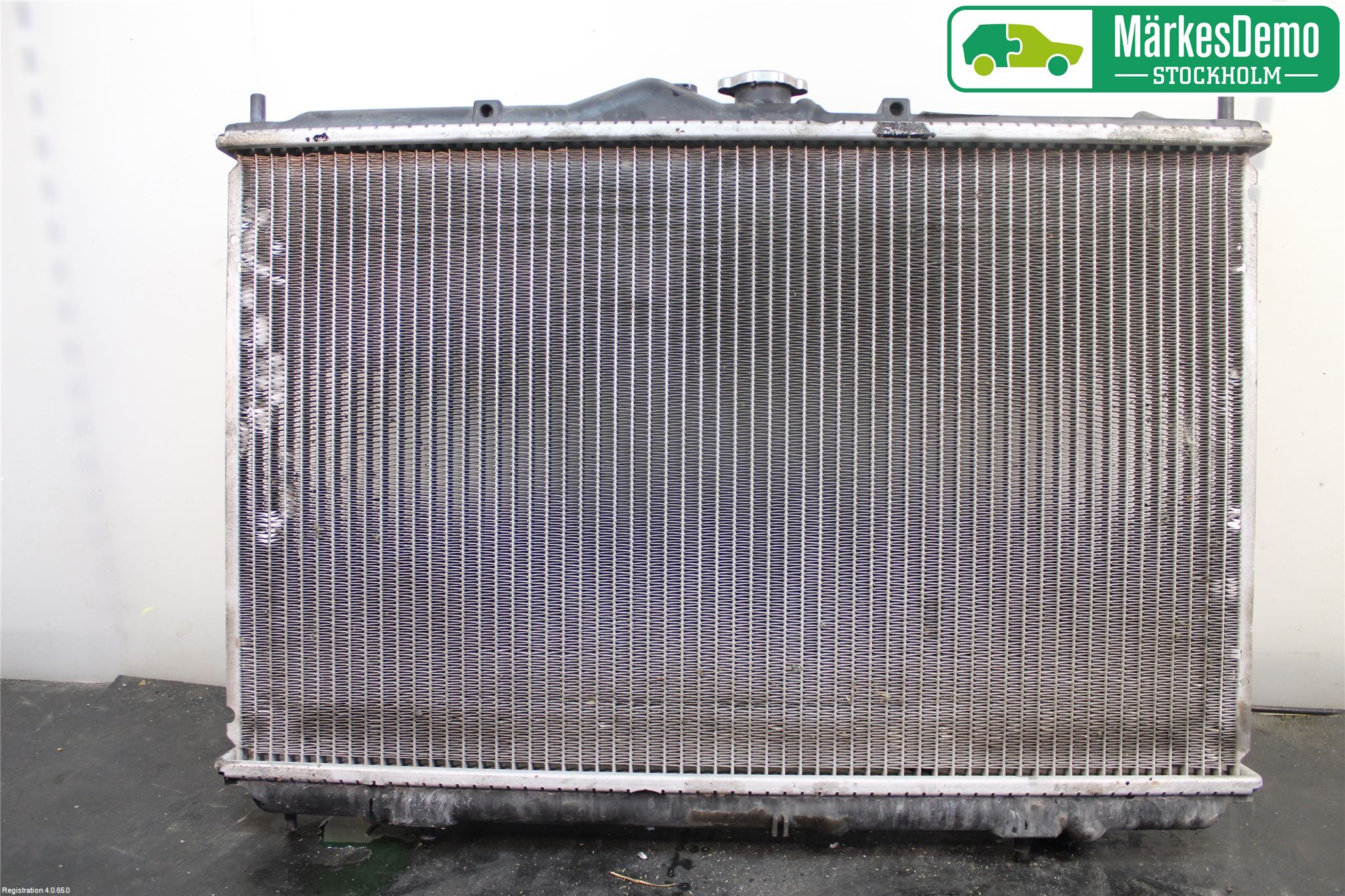 Mitsubishi CARISMA 00-04 Radiator Manuell