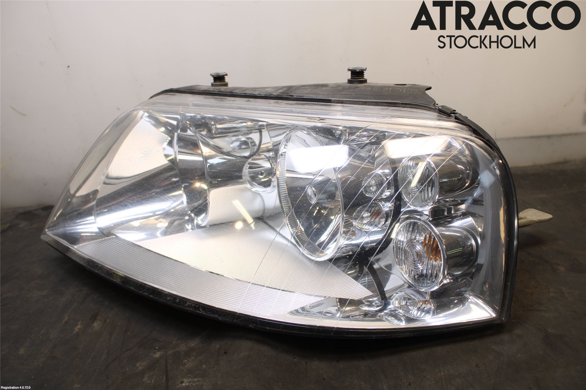 Volkswagen VW SHARAN      01-10 Frontlykt Venstre