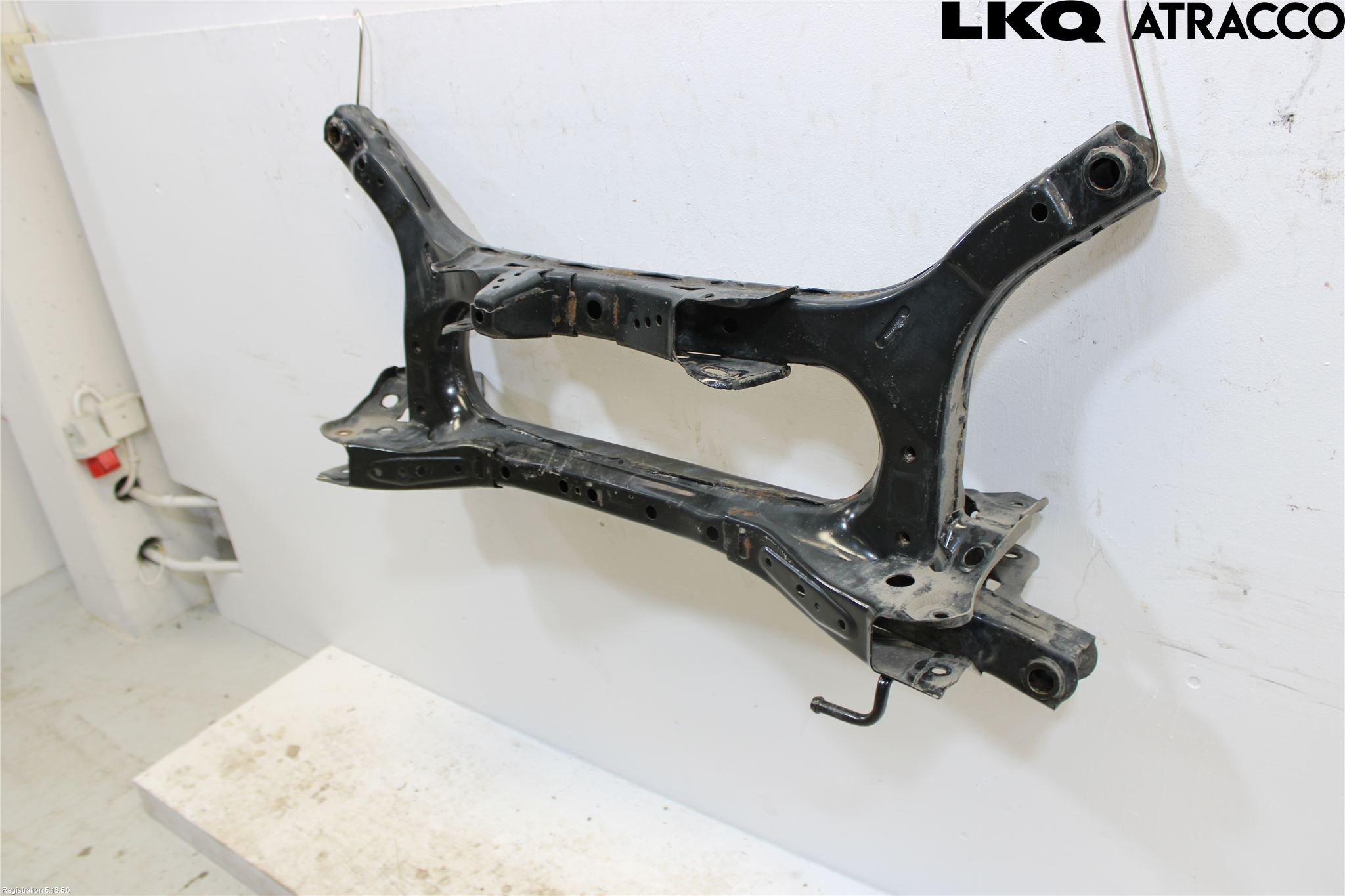 Toyota COROLLA 19- Bakaksel Feste Travers-Ramme