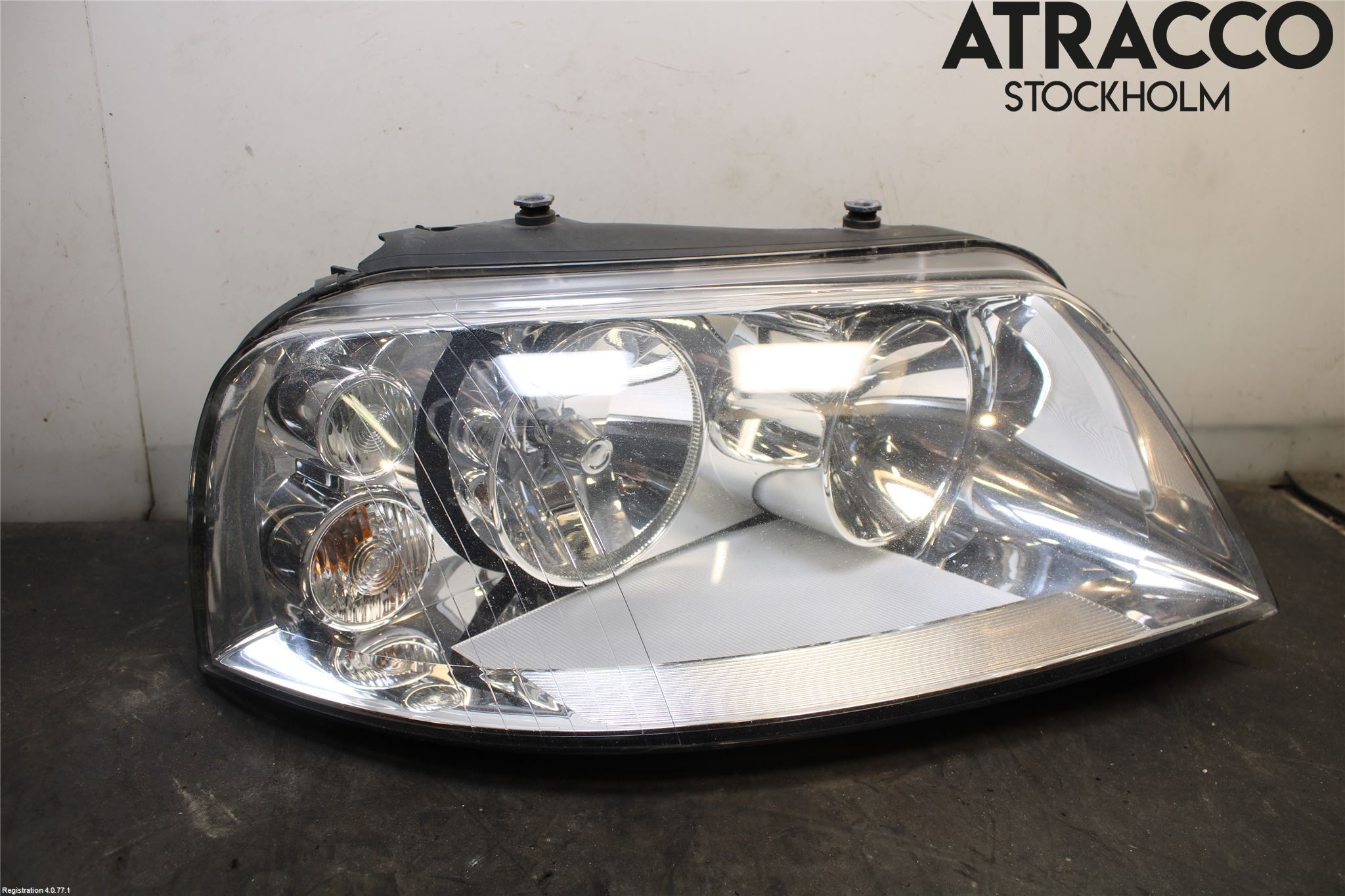Volkswagen VW SHARAN      01-10 Frontlykt Høyre