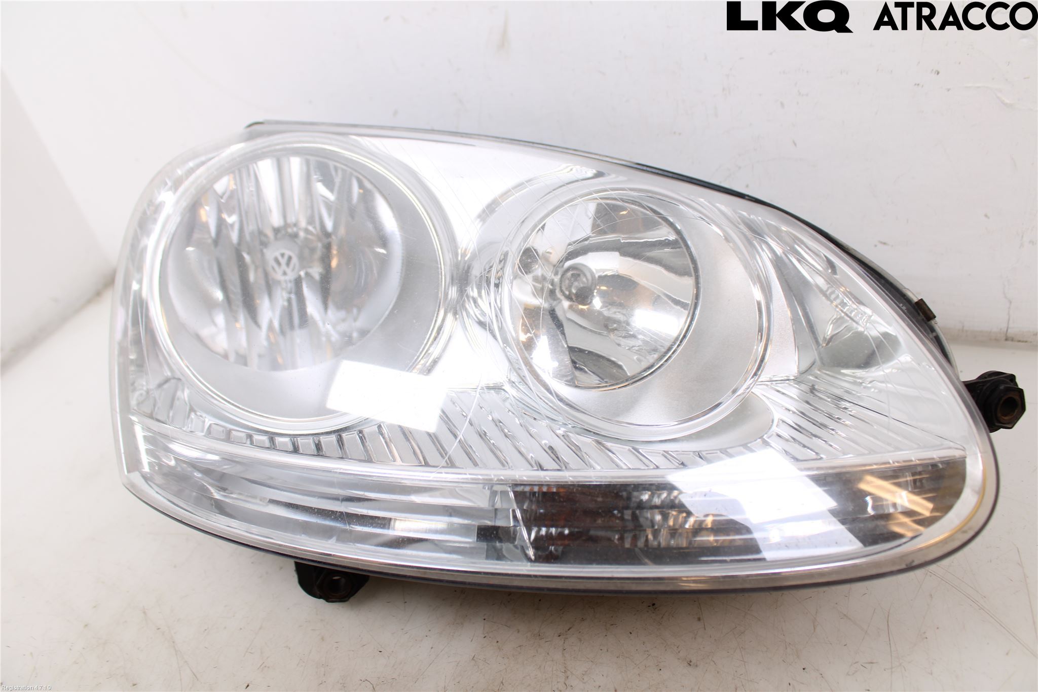 Volkswagen VW GOLF V 04-09 Frontlykt Høyre