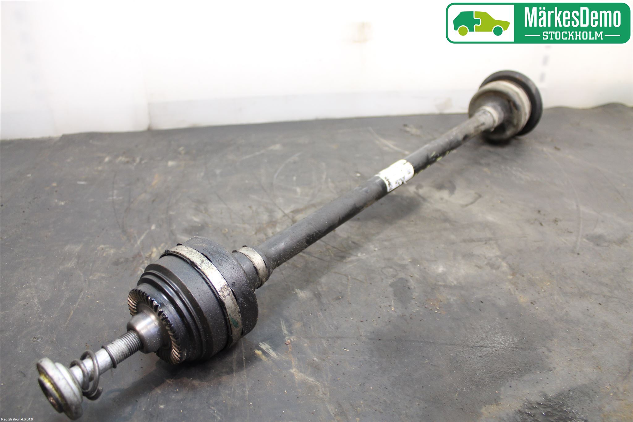 BMW 5 G30/G31/F90 17-23 Drivaksel Bak Kompl Høyre
