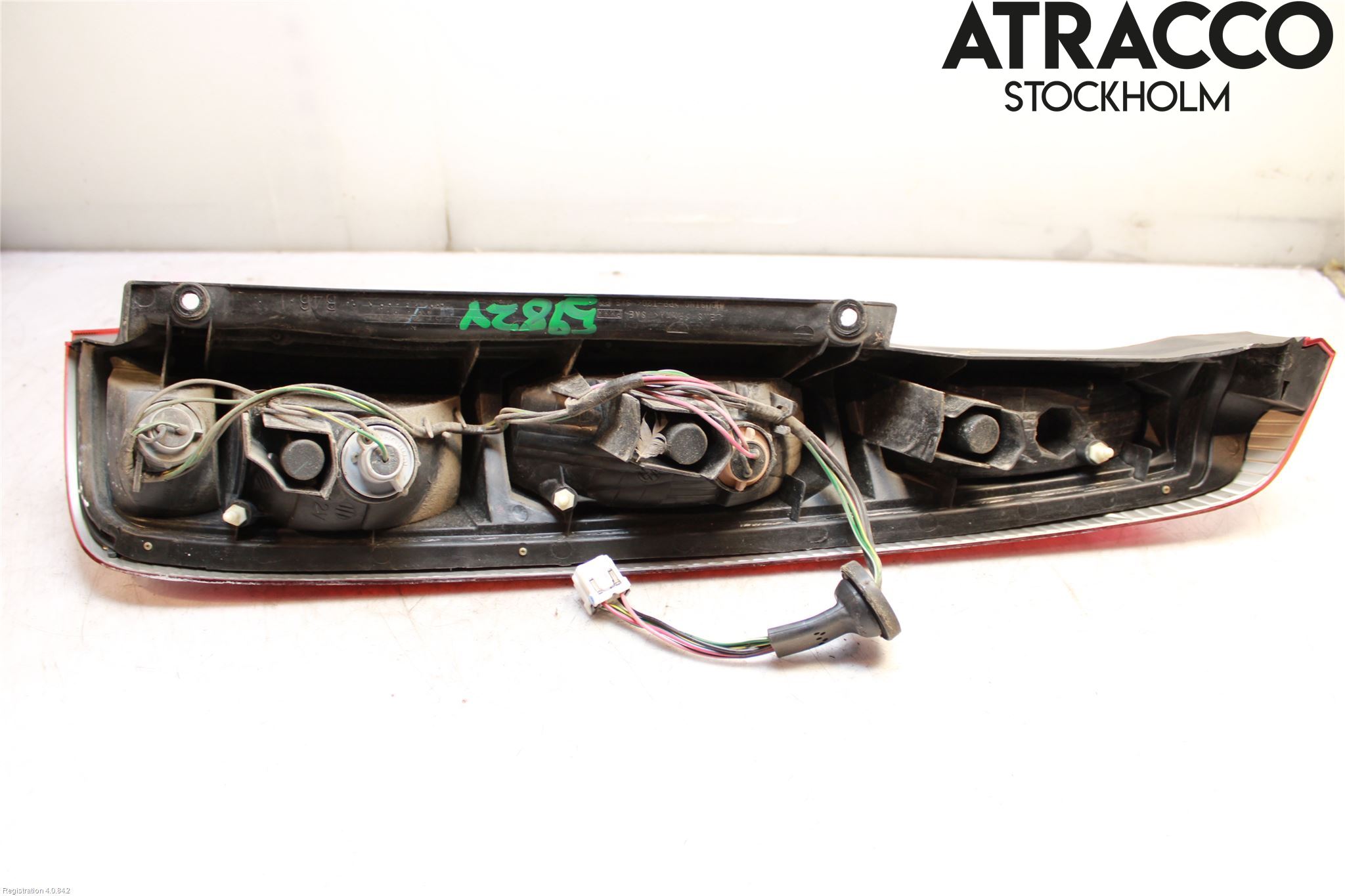 Nissan X-TRAIL     01-07 Baklykt Venstre