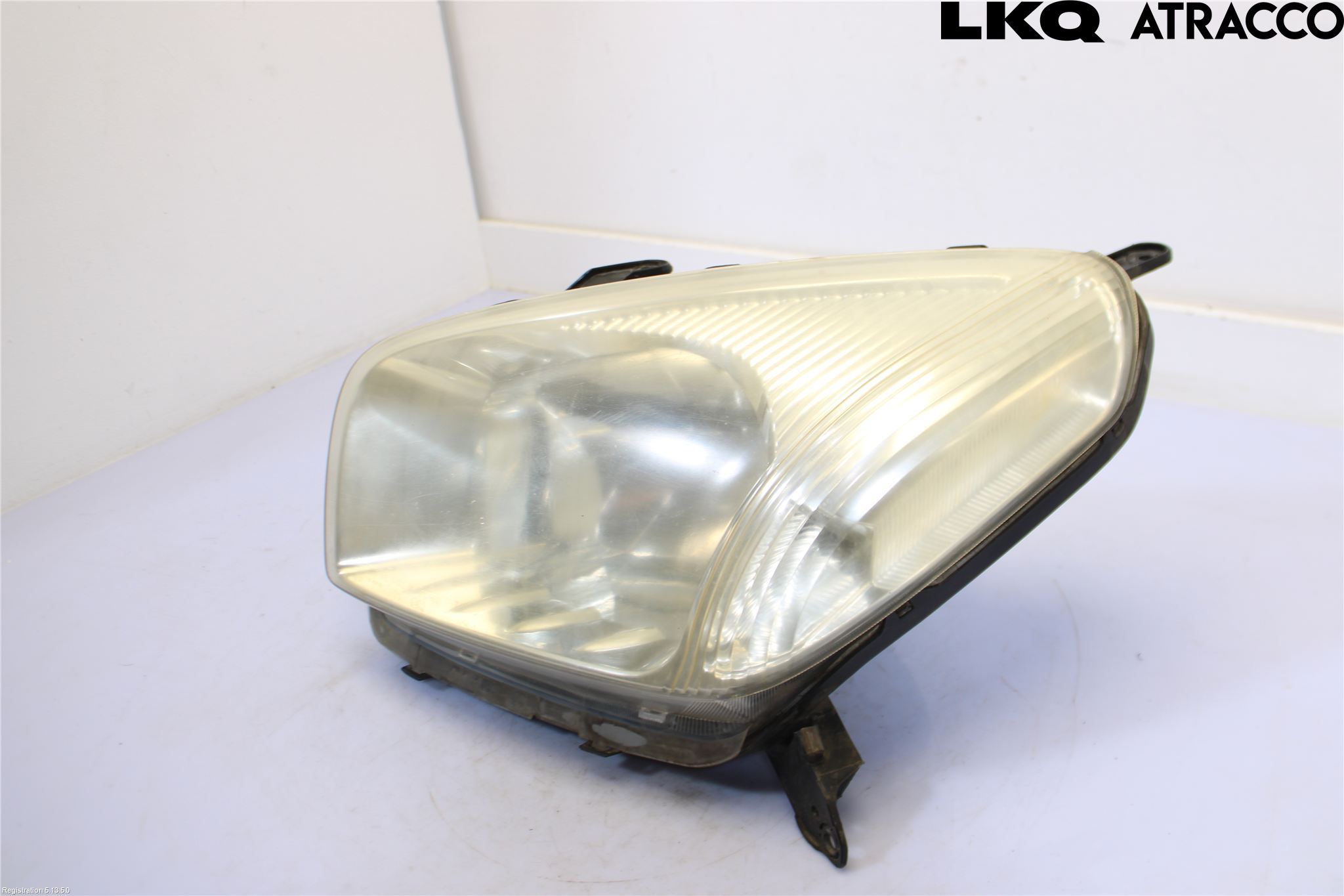 Toyota RAV 4 00-06 Frontlykt Venstre