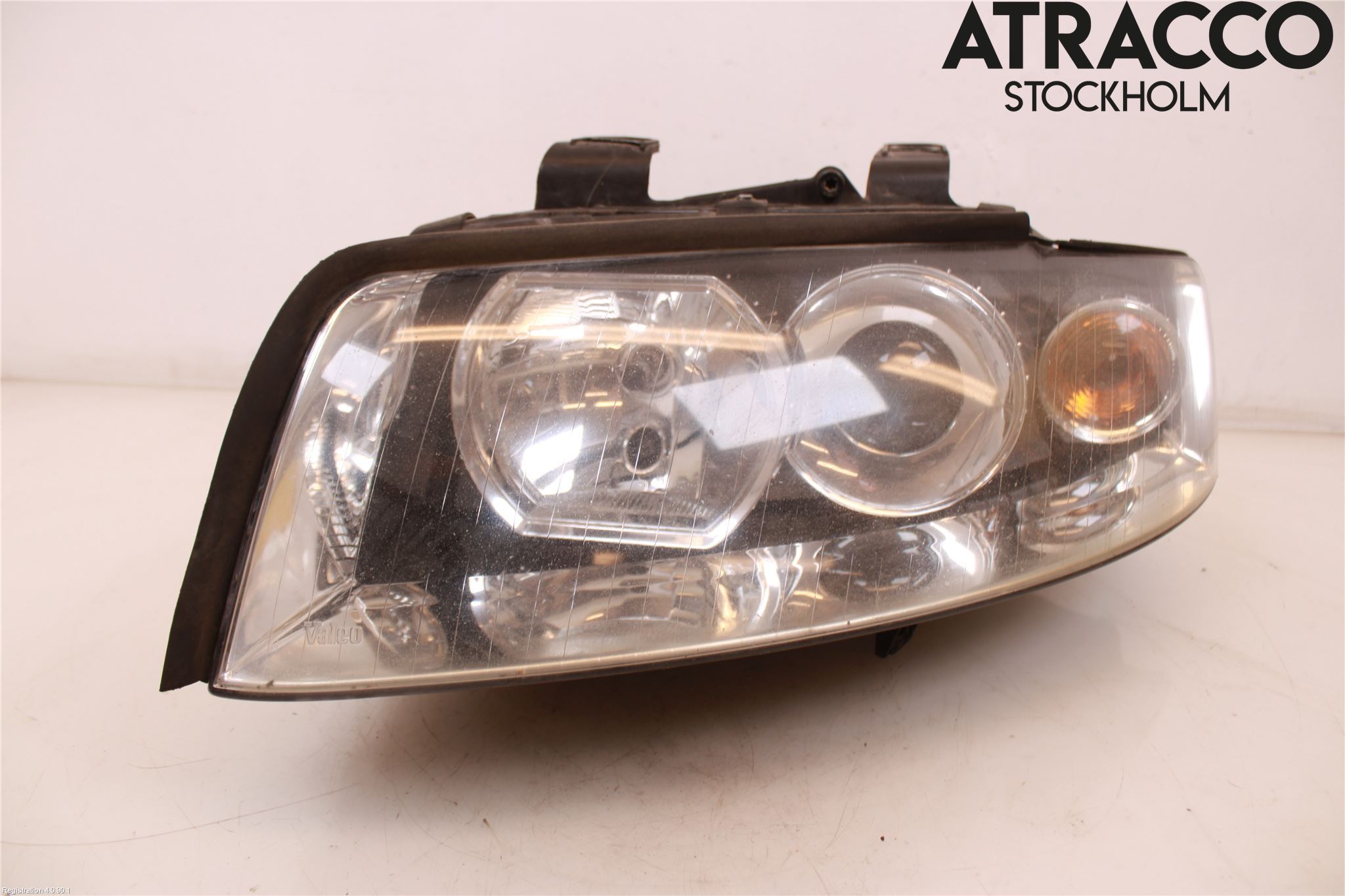Audi A4/S4 01-05 Frontlykt Venstre