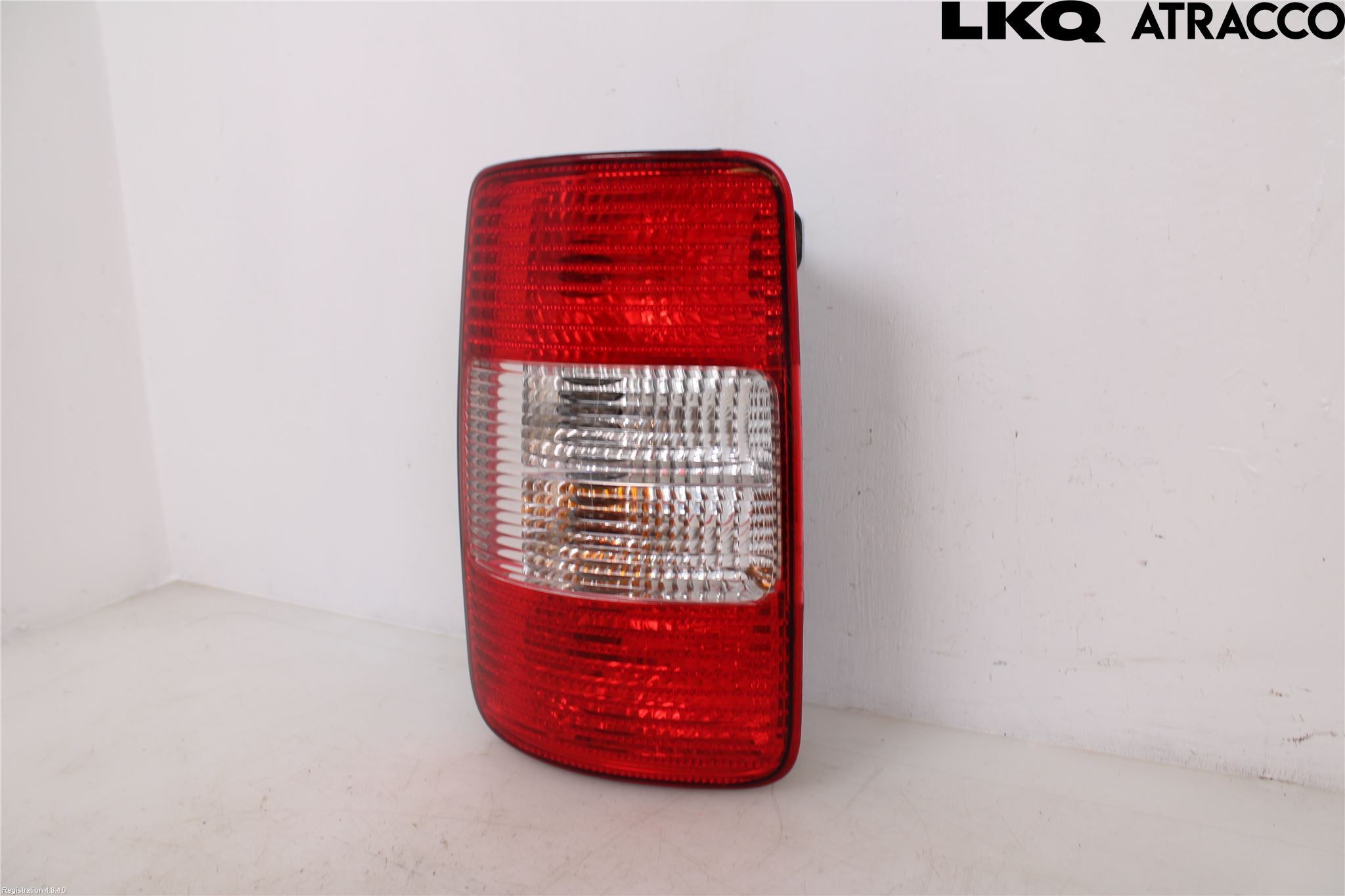 Volkswagen VW CADDY      04-10 Baklykt Venstre