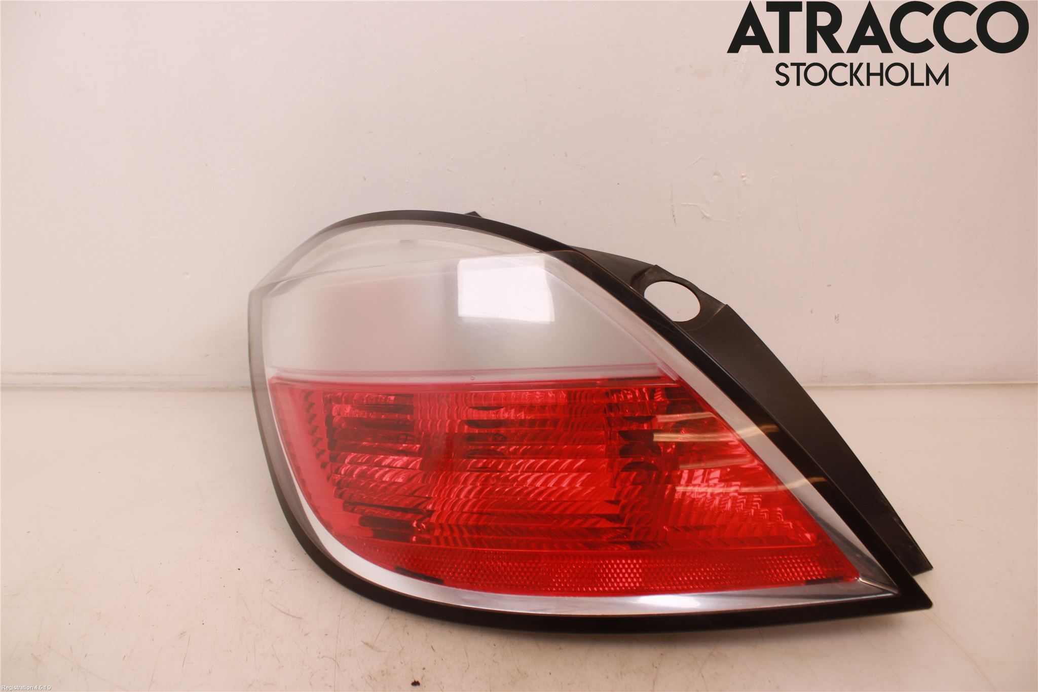 Opel ASTRA H 04-12 Baklykt Venstre