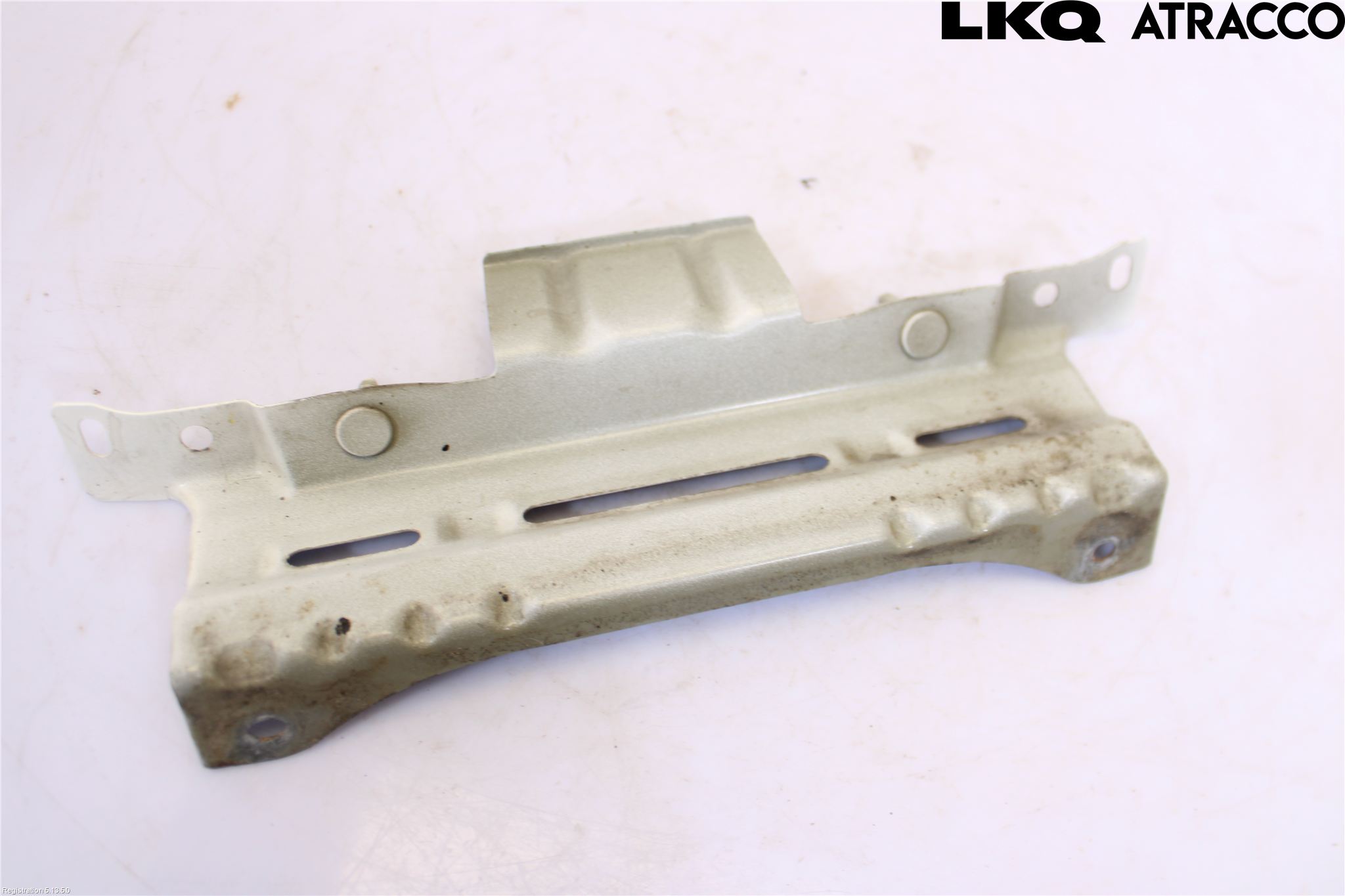 Toyota YARIS XP130 15-20 Frontplate