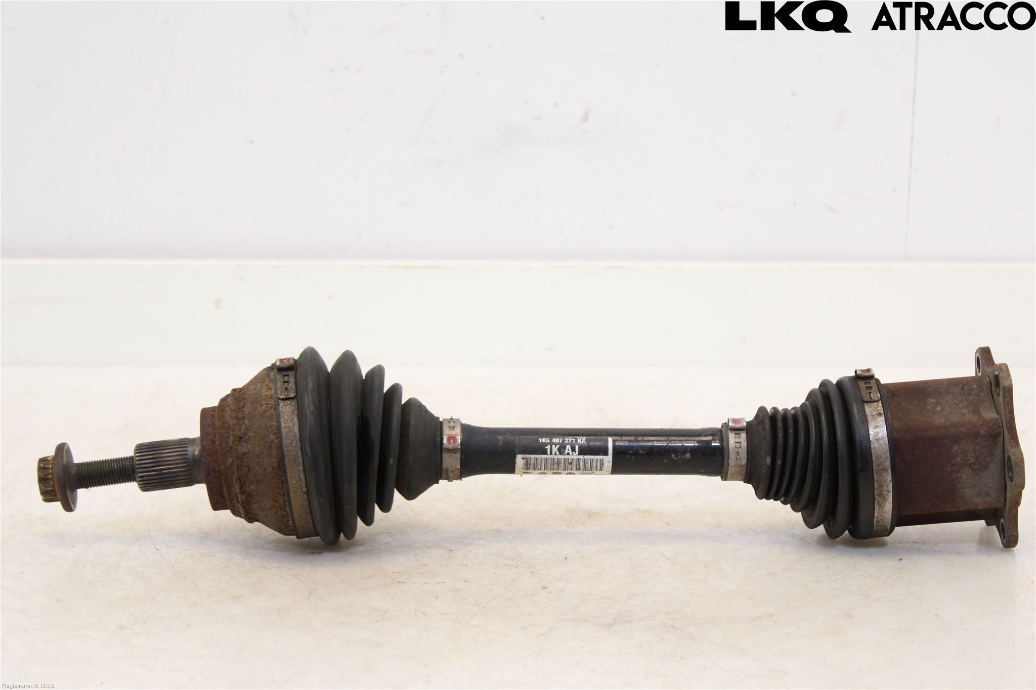 Volkswagen VW PASSAT 11-14 Drivaksel Foran Kompl Venstre