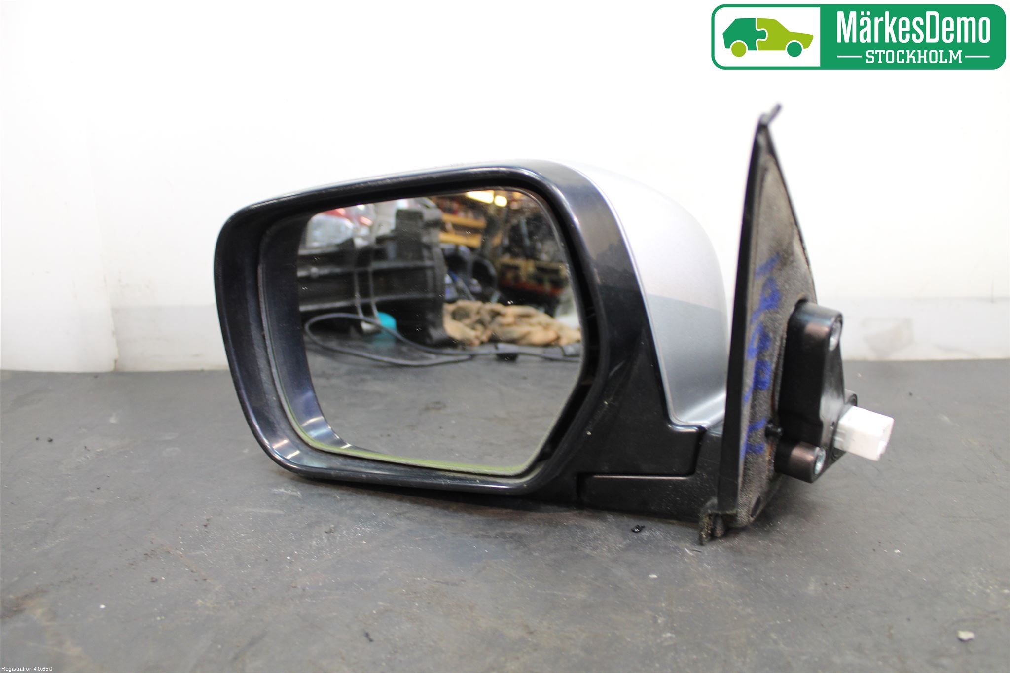 Mitsubishi OUTLANDER 01-07 Speil V M-El Justering