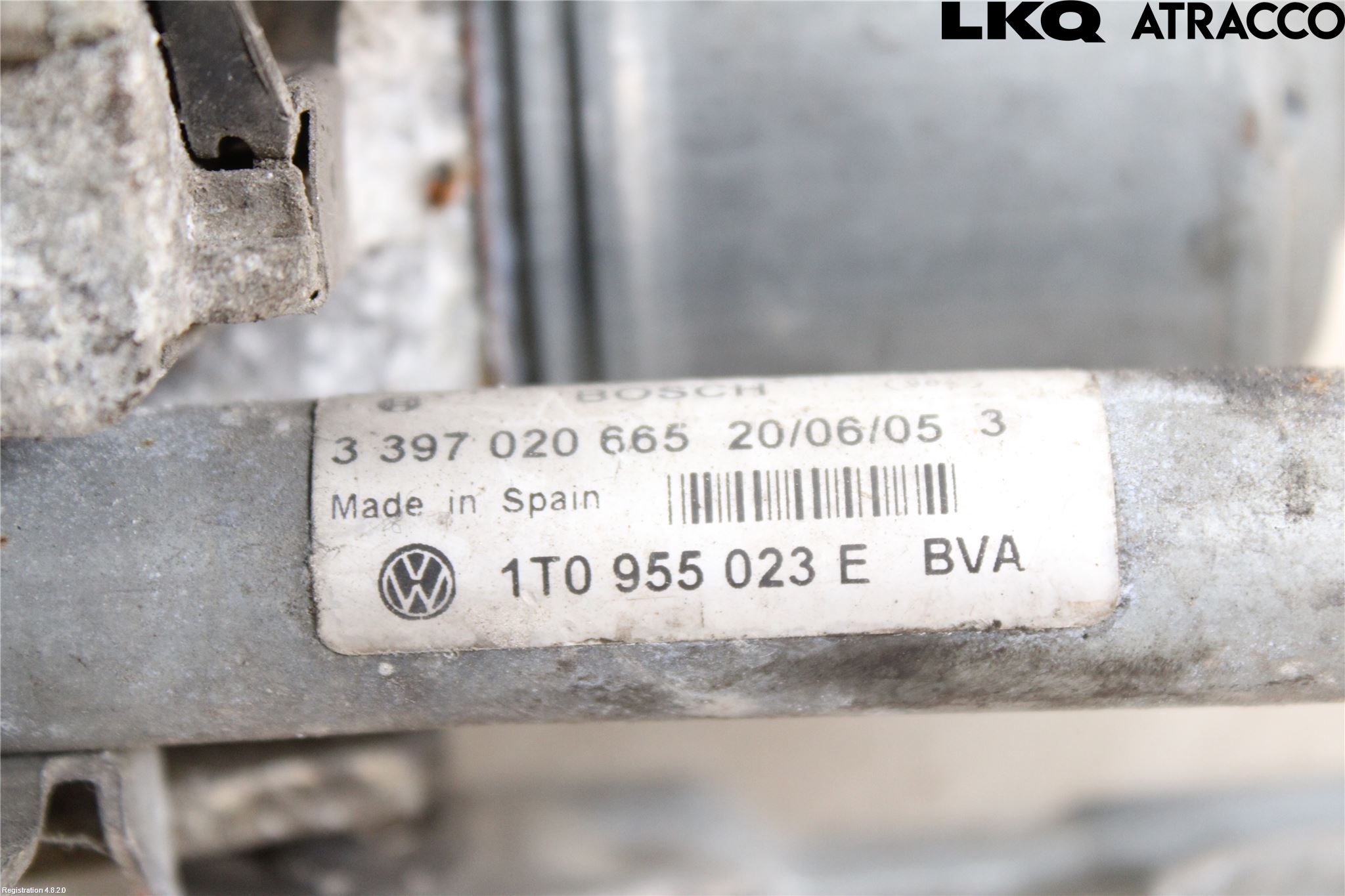 Volkswagen VW TOURAN 03-10 Viskermotor Frontrute