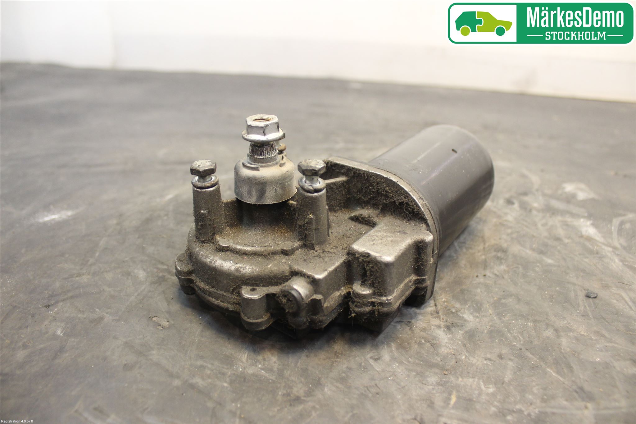 Ford TRANSIT CONNECT 03-08 Viskermotor Frontrute