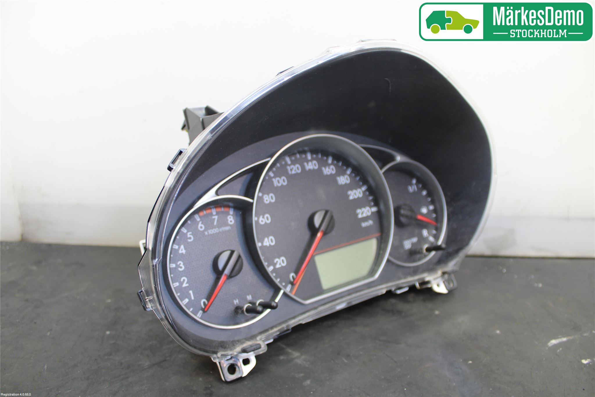 Toyota VERSO-S 11-16 Instr Kombinert