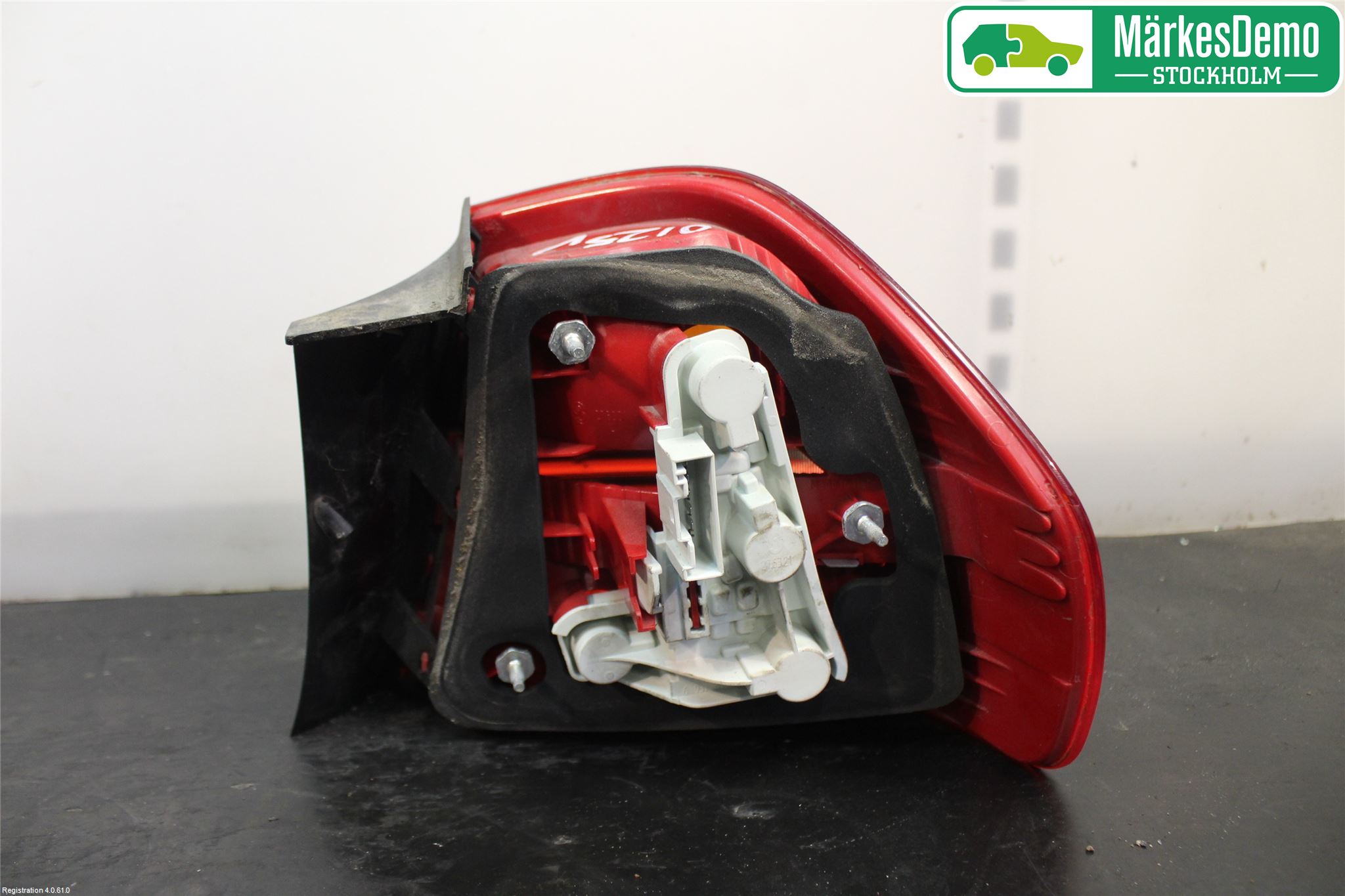 BMW 3 E90/91 SED/TOU 05-12 Baklykt Venstre